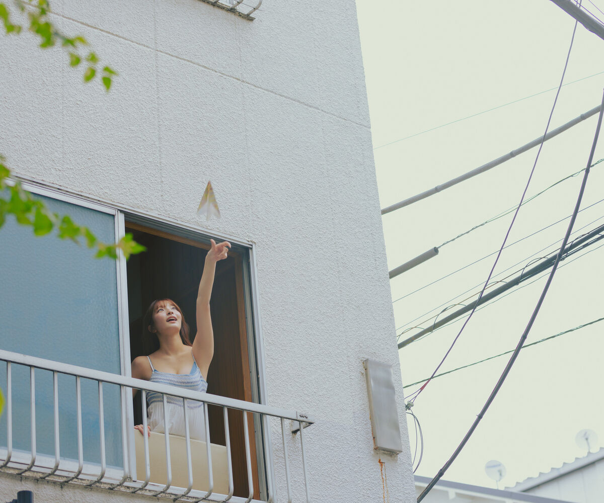 Natsuki Satonaka 里仲菜月 - Happiness Is This しあわせって こういうこと