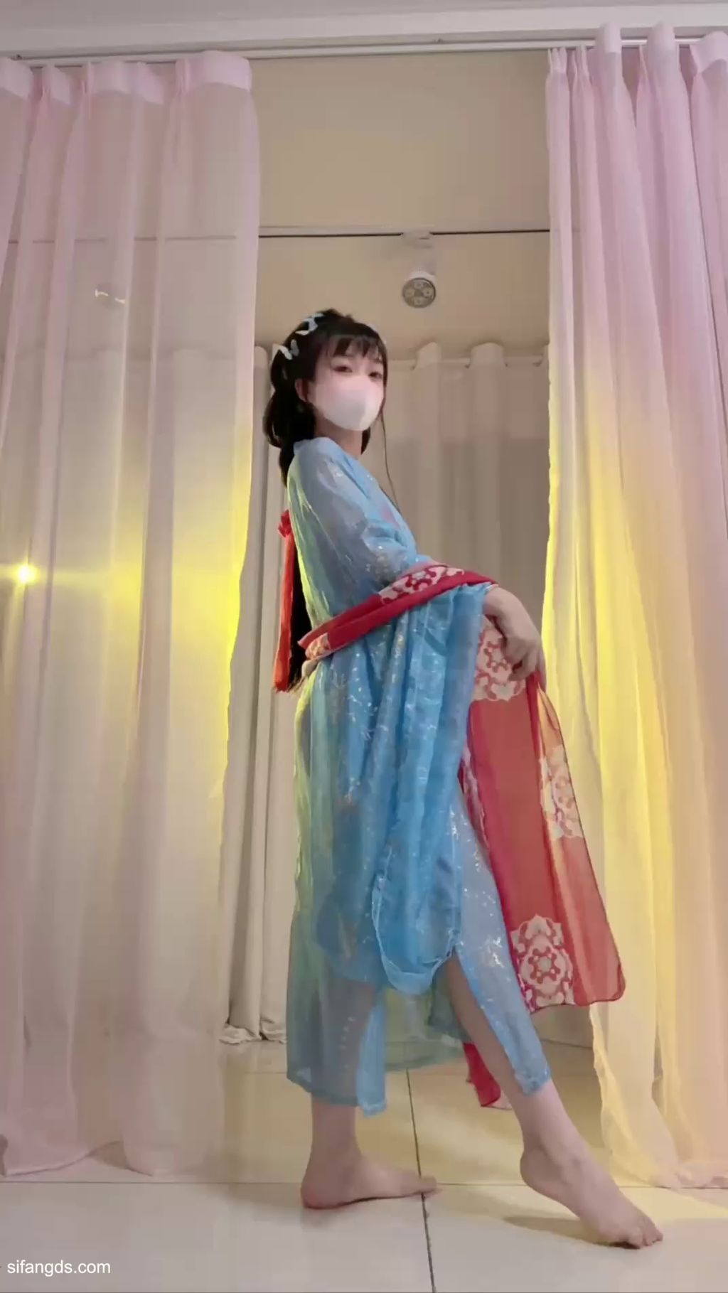 婉婉： 舞蹈专业 裸舞界又一悍将 全尺度拉满