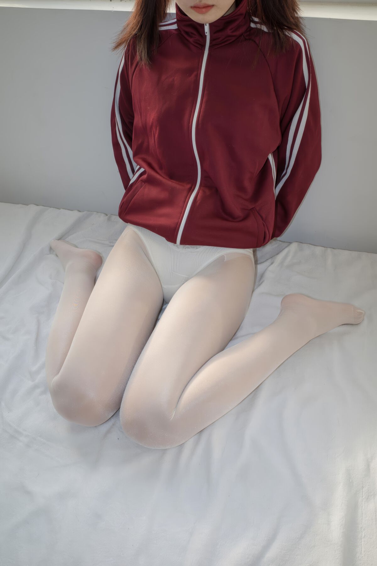 森萝财团写真 内部写真 Xiao Yoru 小夜 - 40D闪闪舍宾袜
