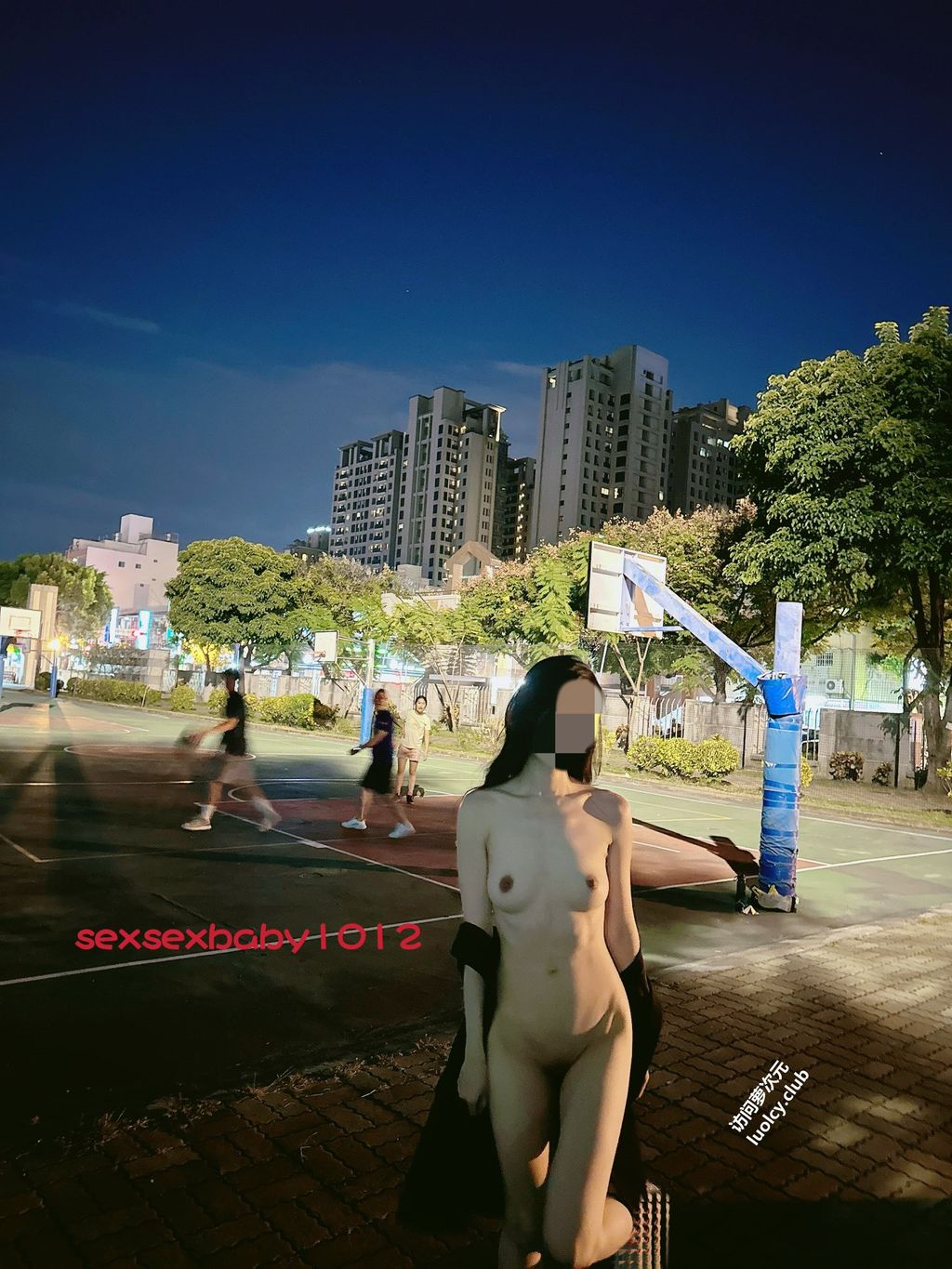 [OtherXXX] 薇安安： 极品福利姬 人前露出福利订阅