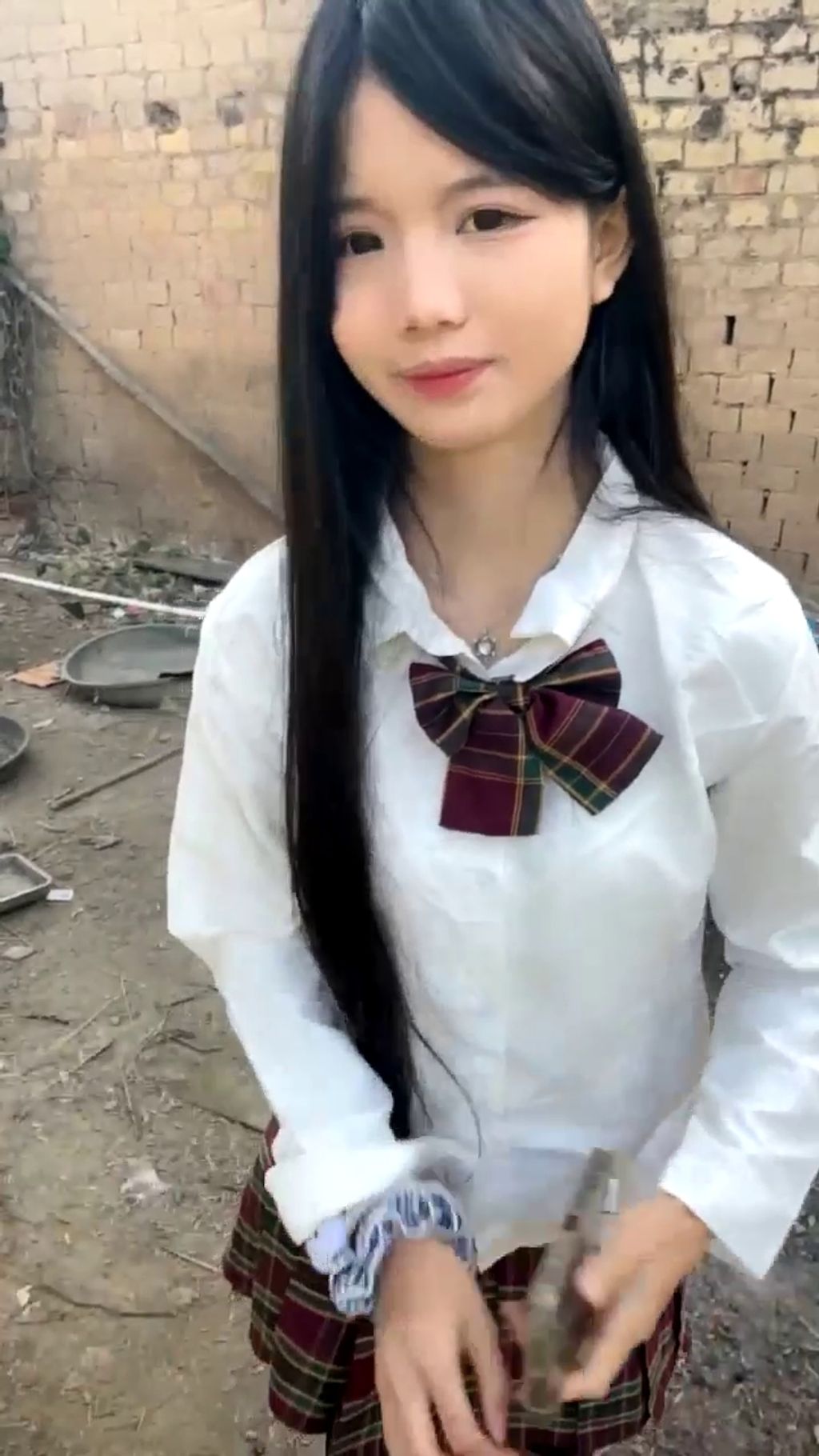 水嫩宝宝: 农村07年美少女 户外跳蛋 勾搭隔壁油腻大叔 40 水嫩宝宝: 农村07年美少女 户外跳蛋 勾搭隔壁油腻大叔