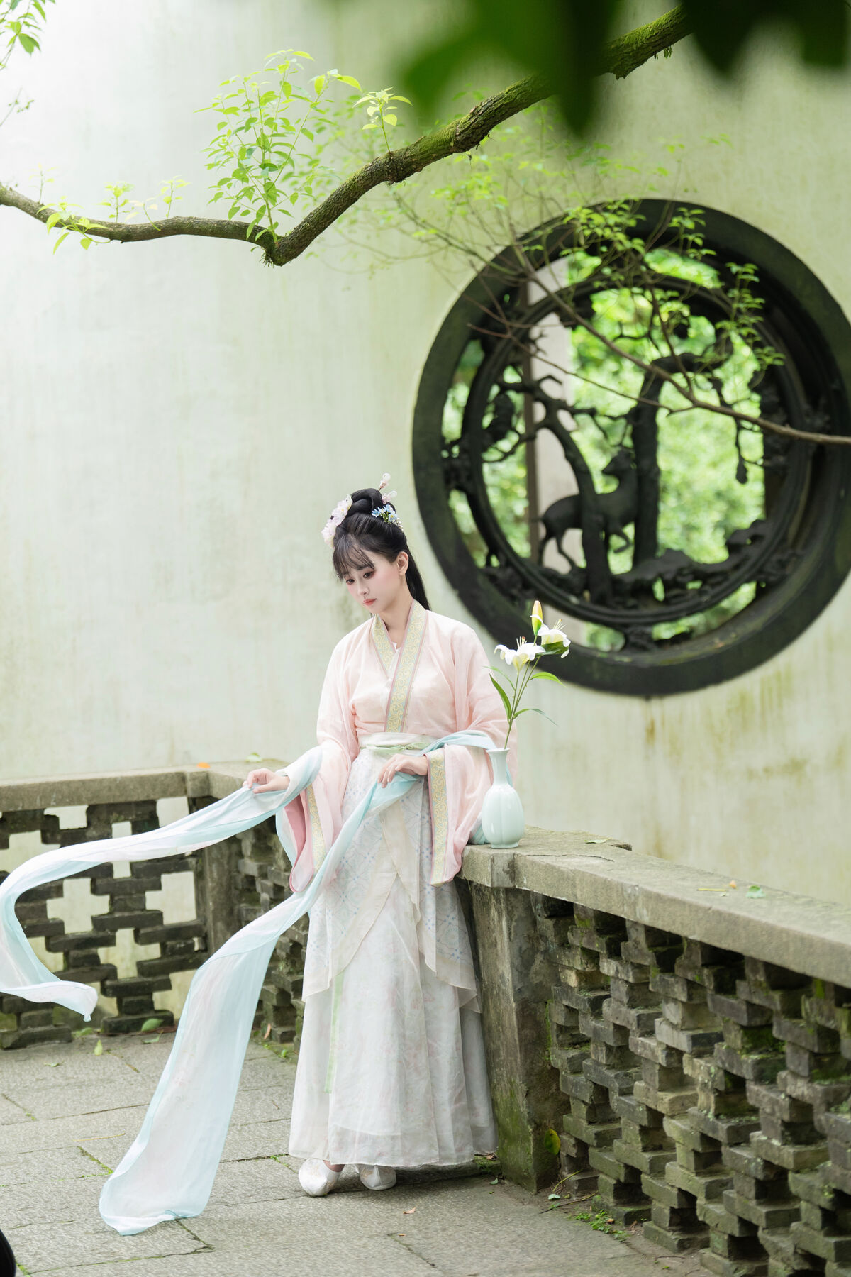YiTuYu艺图语 Vol.10585 Jiao Yi Zhi Sui Sui 28 YiTuYu艺图语 Vol.10585 Jiao Yi Zhi Sui Sui