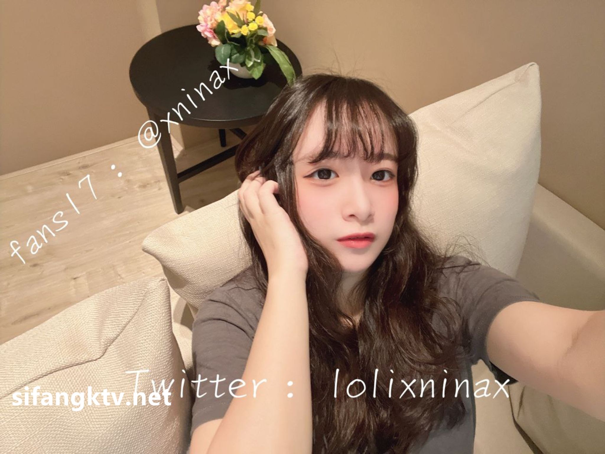 lolixnixax(小只马妮娜): 超级可爱的双马尾福利姬 #01 207 lolixnixax(小只马妮娜): 超级可爱的双马尾福利姬 #01
