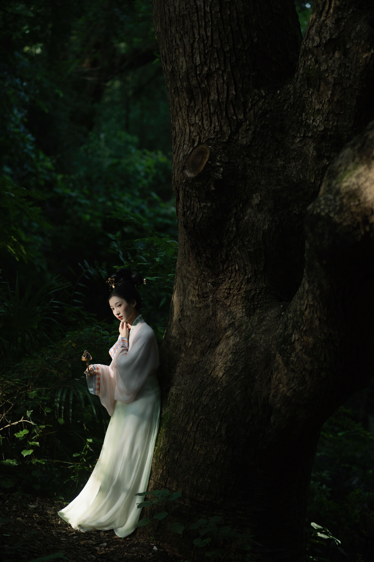 YiTuYu艺图语 Vol.10483 Qi E Rong Rong