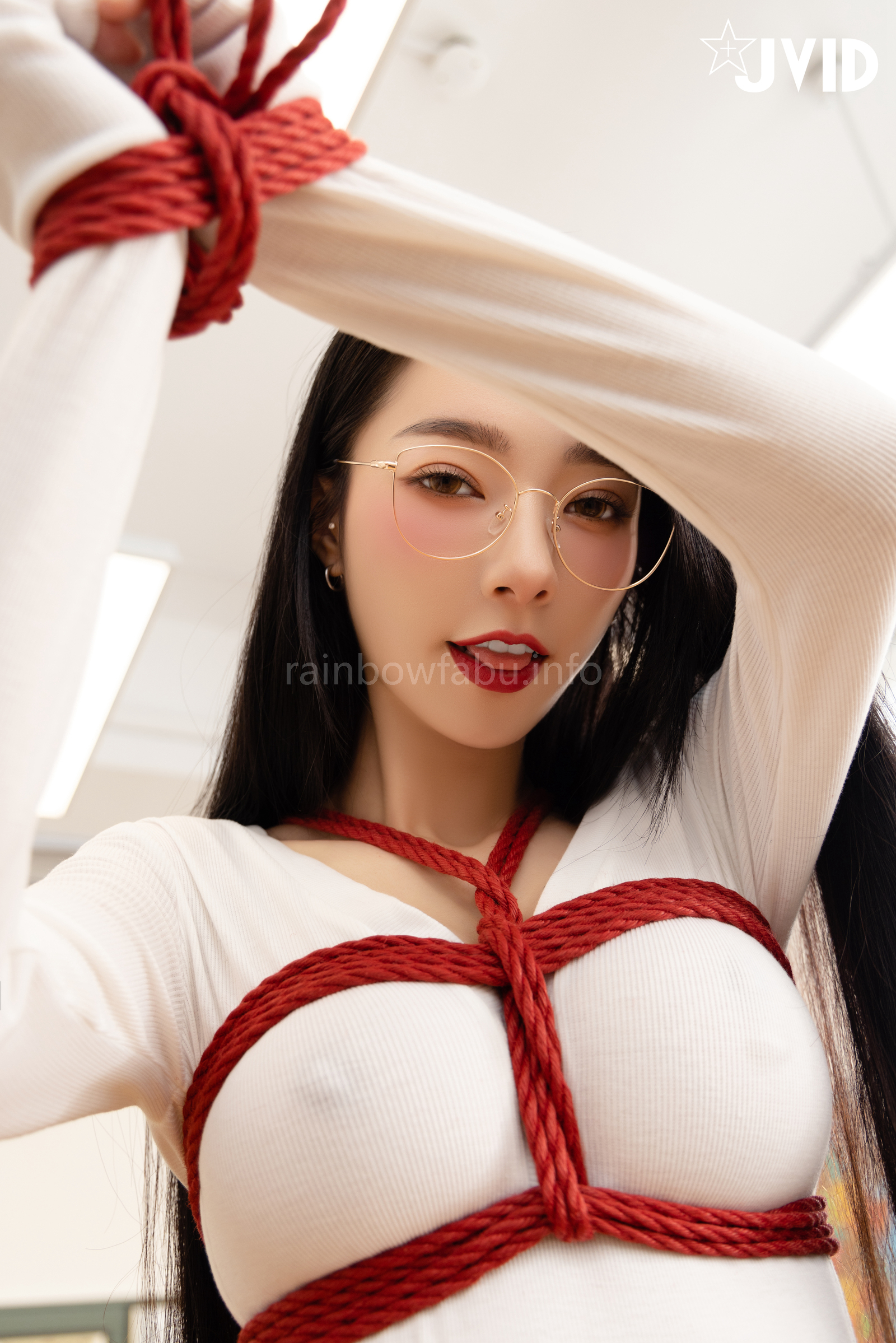 [JVID] 飄飄哥 – 超敏感ドM女教師飄飄哥緊縛調教初体験 Teacher thirst for shibari