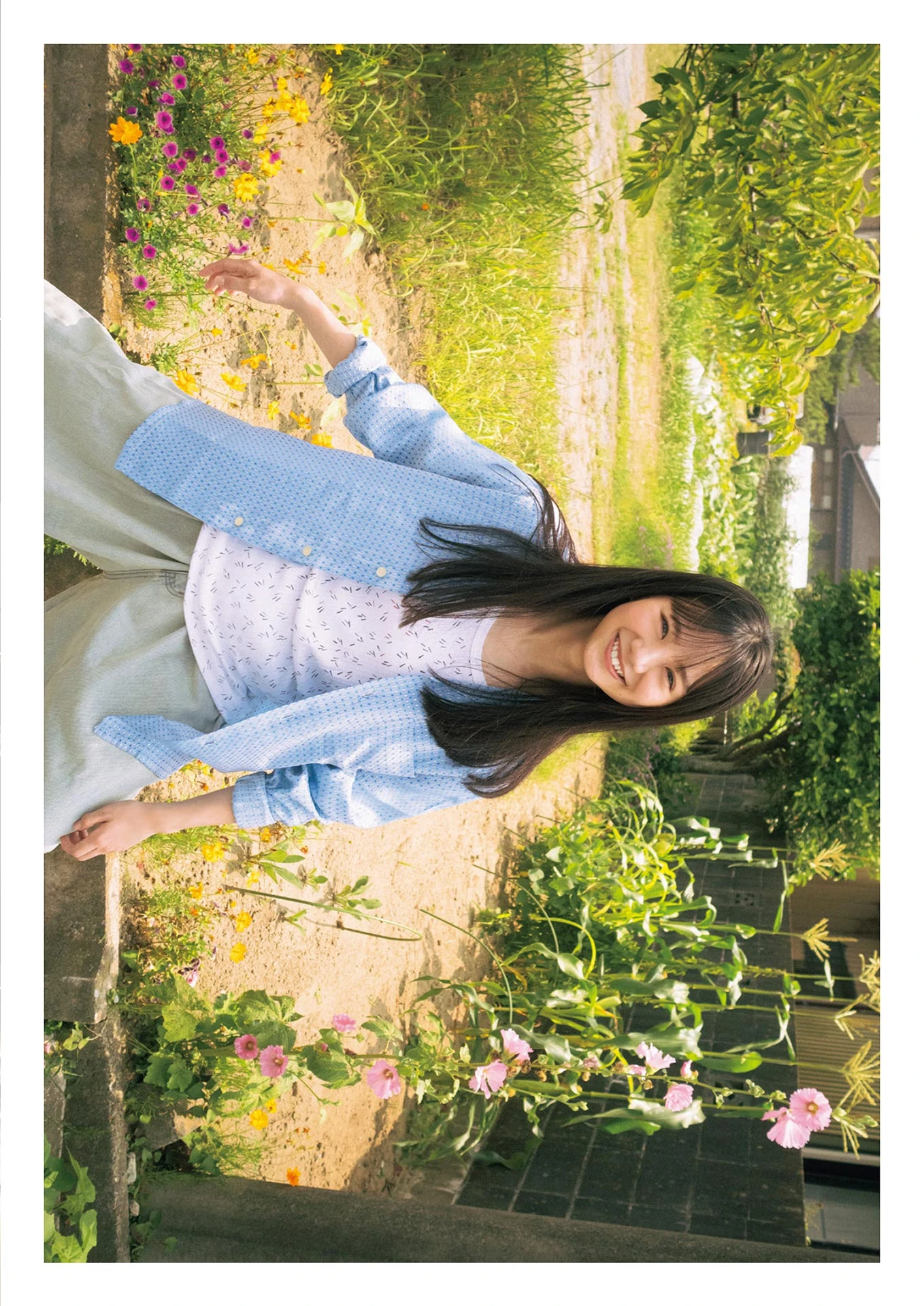 塩釜菜那 南後杏子 大賀彩姫 岬なこ 地頭江音々, B.L.T. 2025.09 (ビー・エル・ティー 2025年9月号)