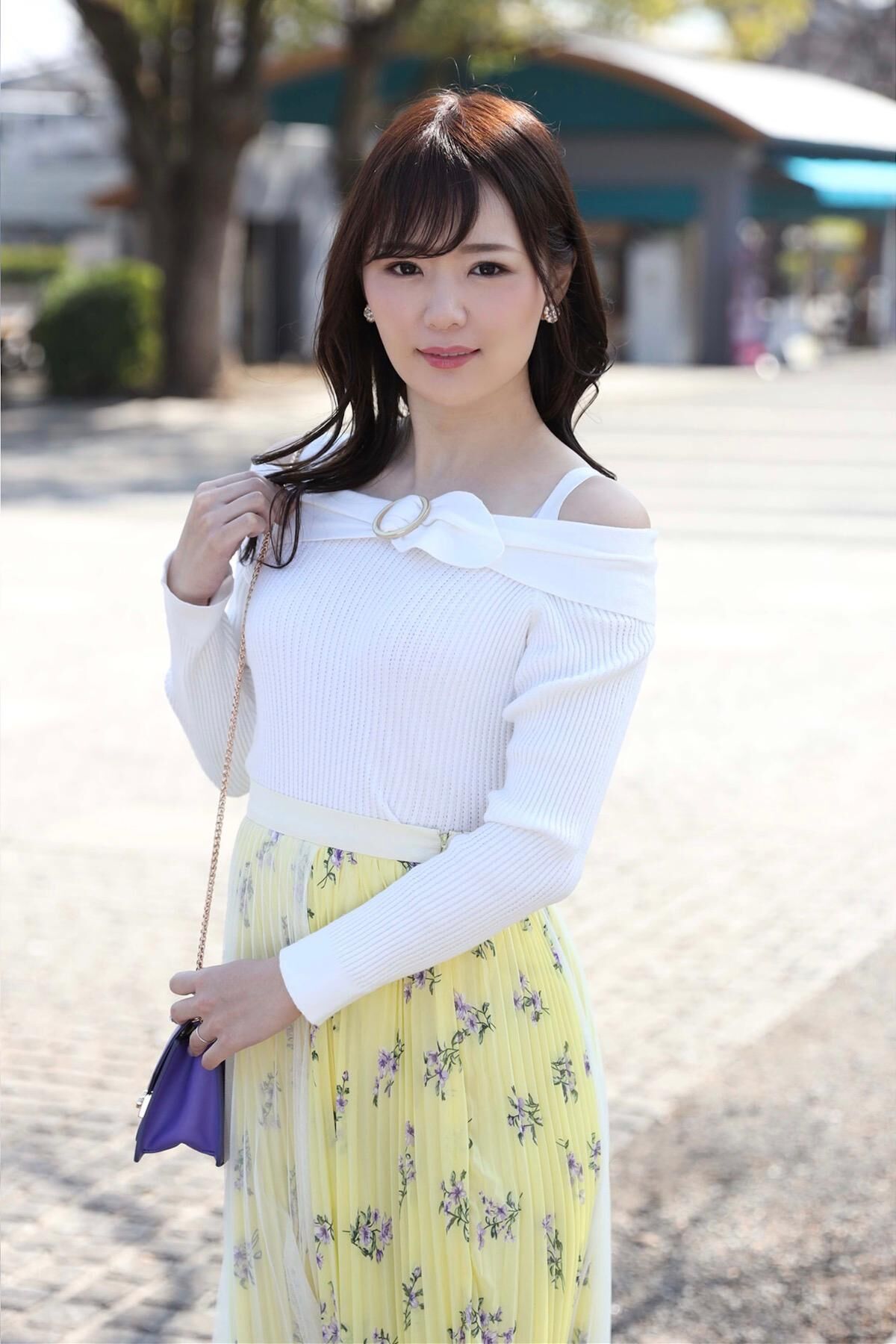 Nono Enomoto 榎本乃々 - AV女優の友達に感化され決意の撮影に挑んだ若奥様