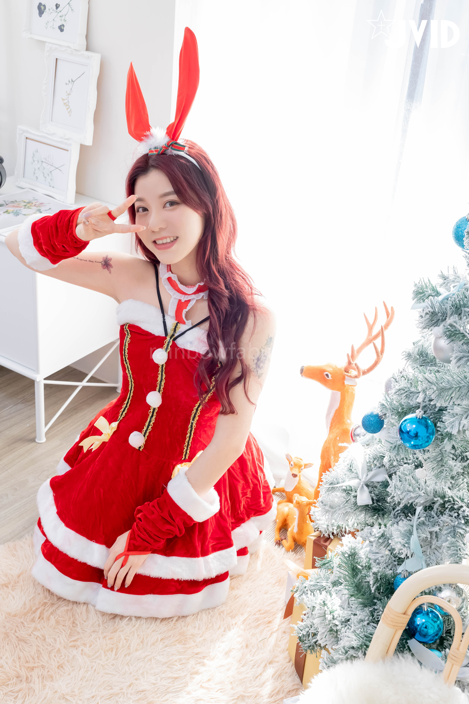 [JVID] Caroline卡洛琳 – 暗戀中的超正學妹今年的交換禮物很不一樣….💦💦