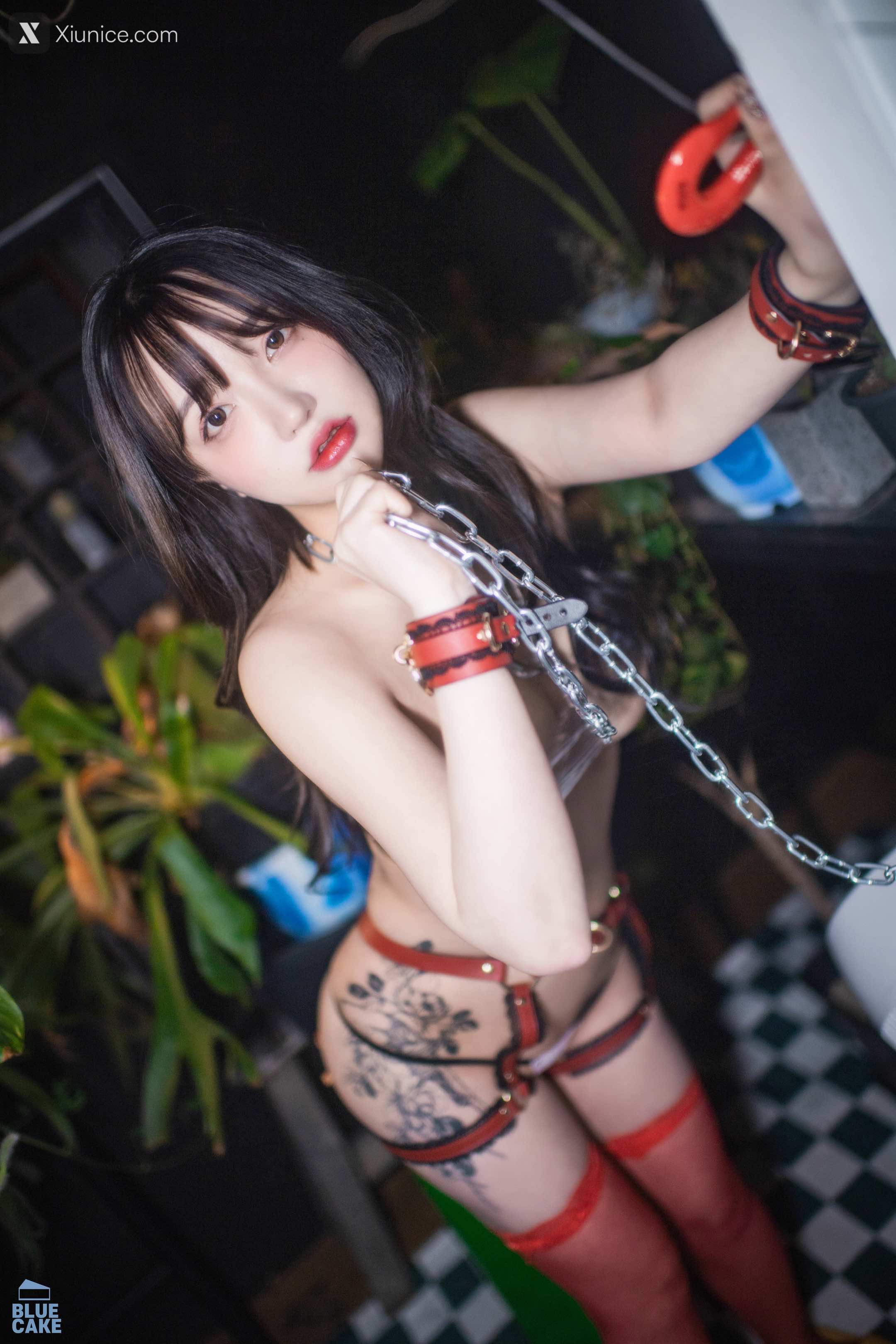 BLUECAKE Son Ye-Eun (손예은) – REDHOOD SM 4K