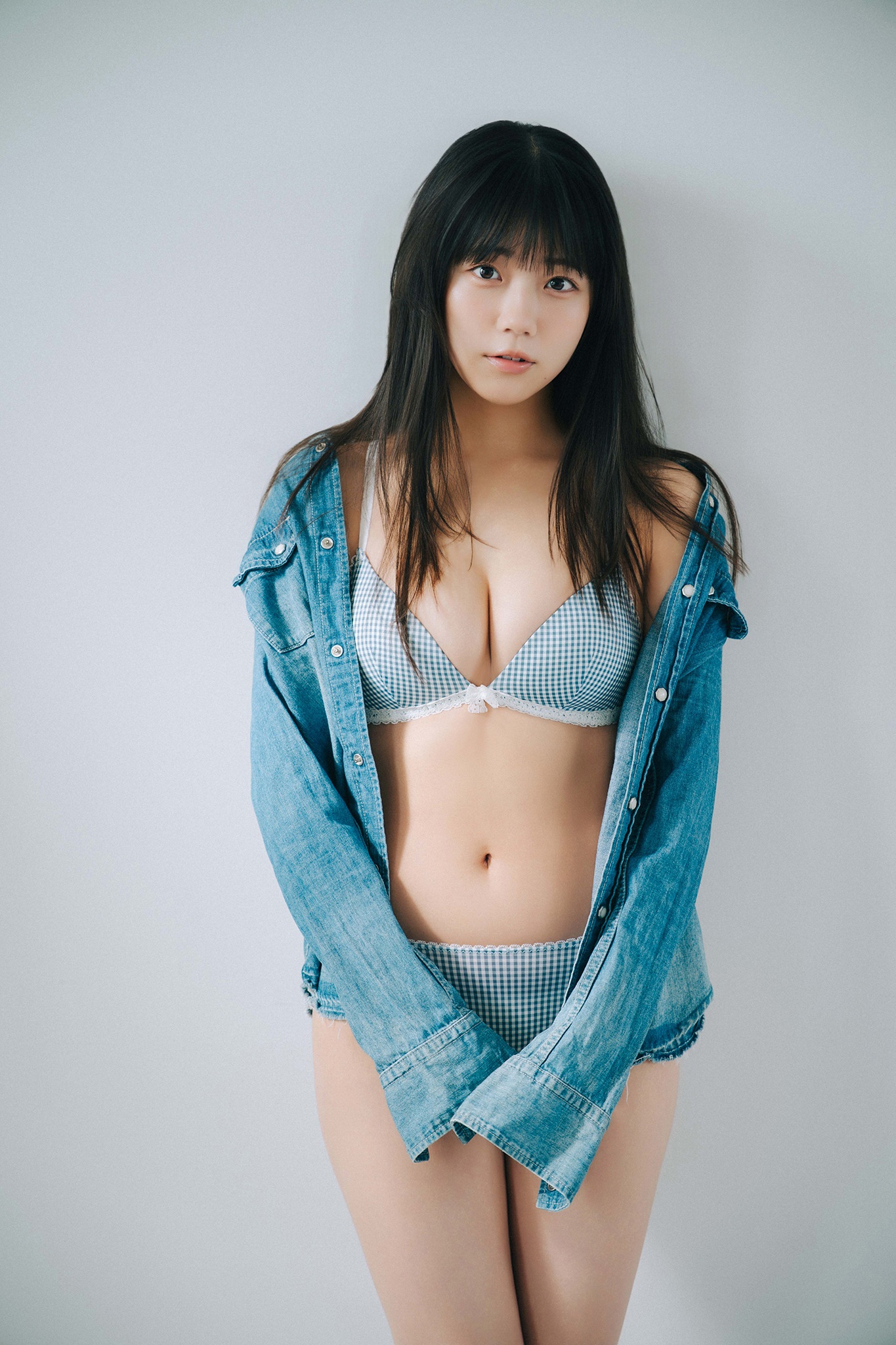 [Photobook] STU48 工藤理子「LOOK ME！！」【ヤングチャンピオンデジグラ】