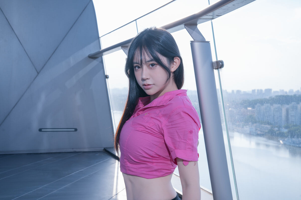 YiTuYu艺图语 Vol.10518 Yi Yuan Tong Xue Jodie