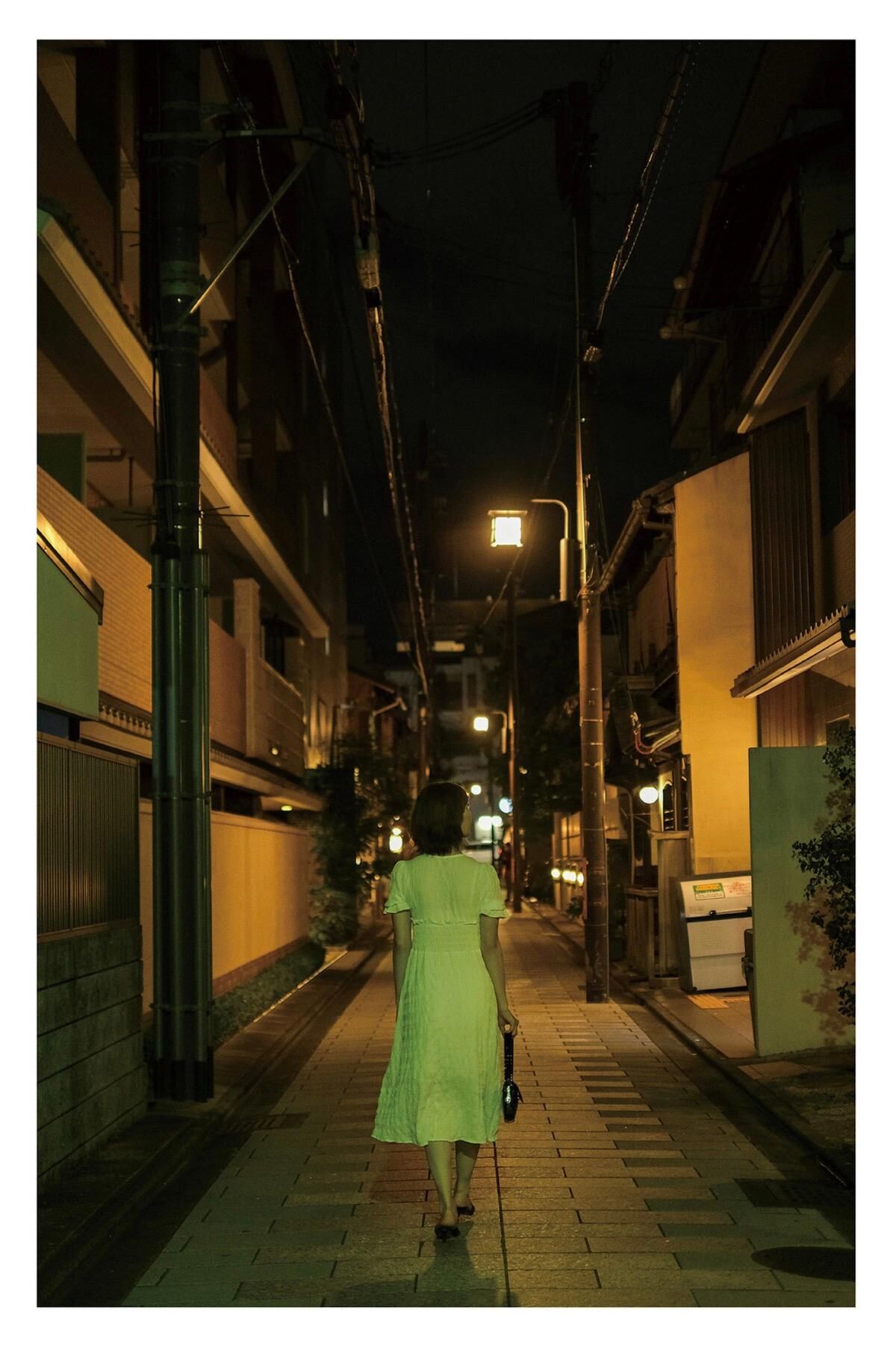 Shiori Tokunaga 徳永しおり - Travel Guide 旅のしおり
