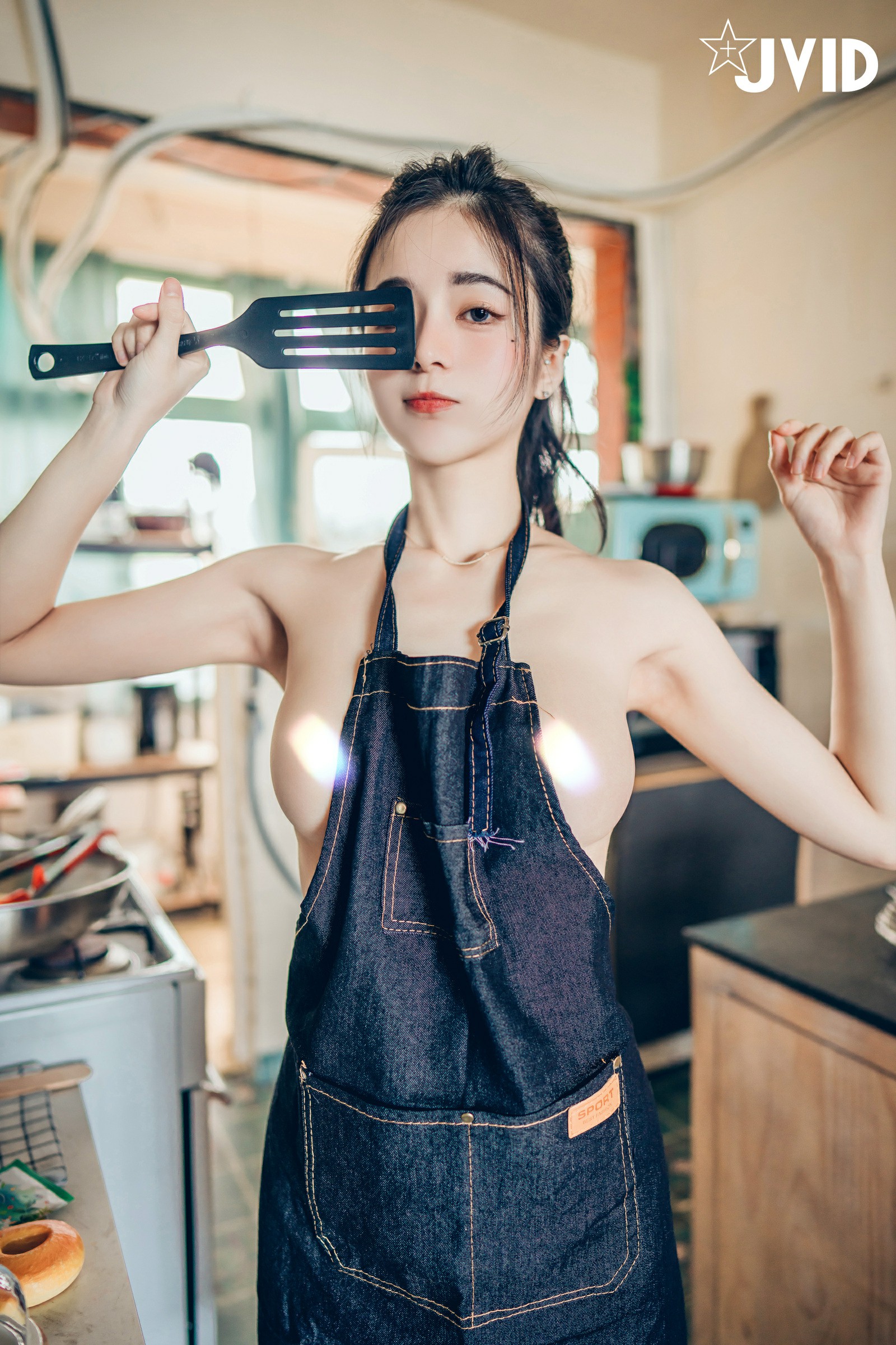 [JVID] 辰辰 – 巨乳嬌妻