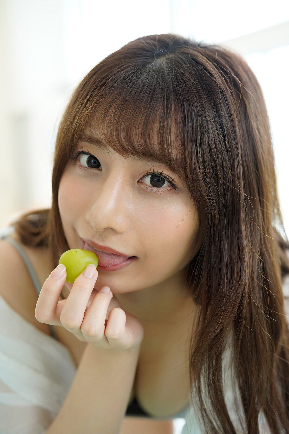 Yuka Suzuki 鈴木優香 - FLASHデジタル写真集 スキャンダルFカップ Vol.2