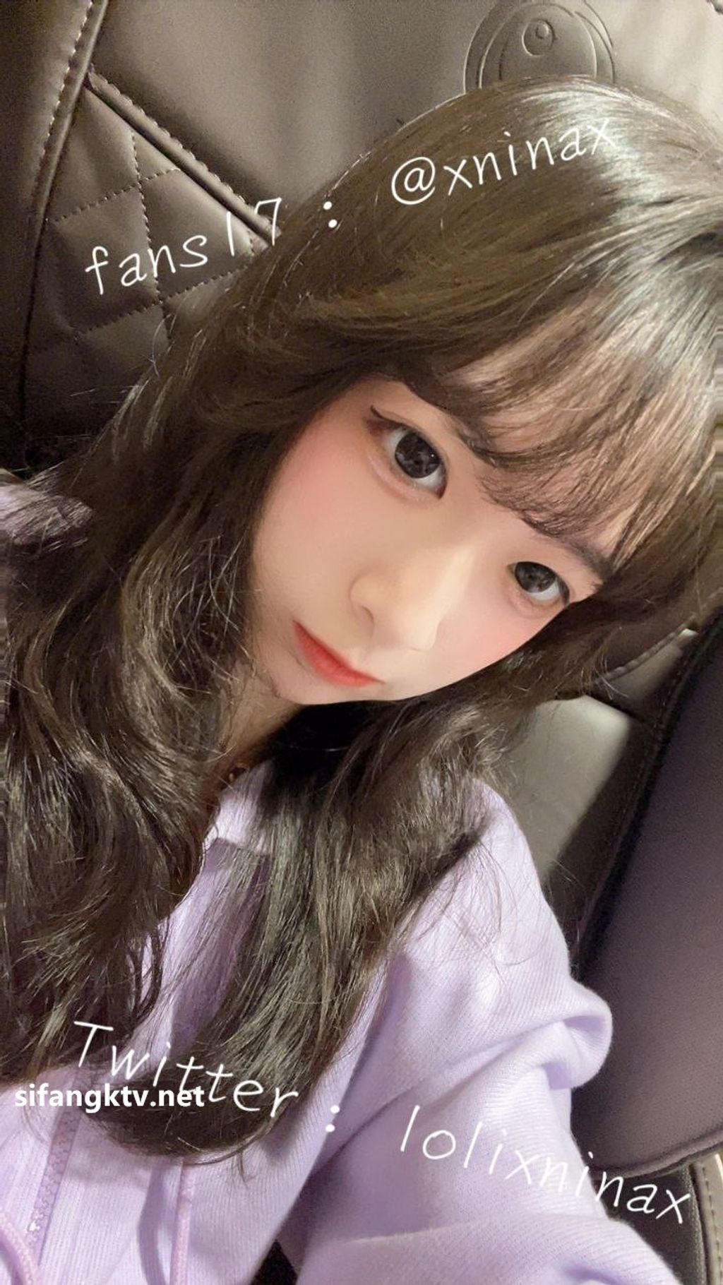lolixnixax(小只马妮娜): 超级可爱的双马尾福利姬 #01 223 lolixnixax(小只马妮娜): 超级可爱的双马尾福利姬 #01