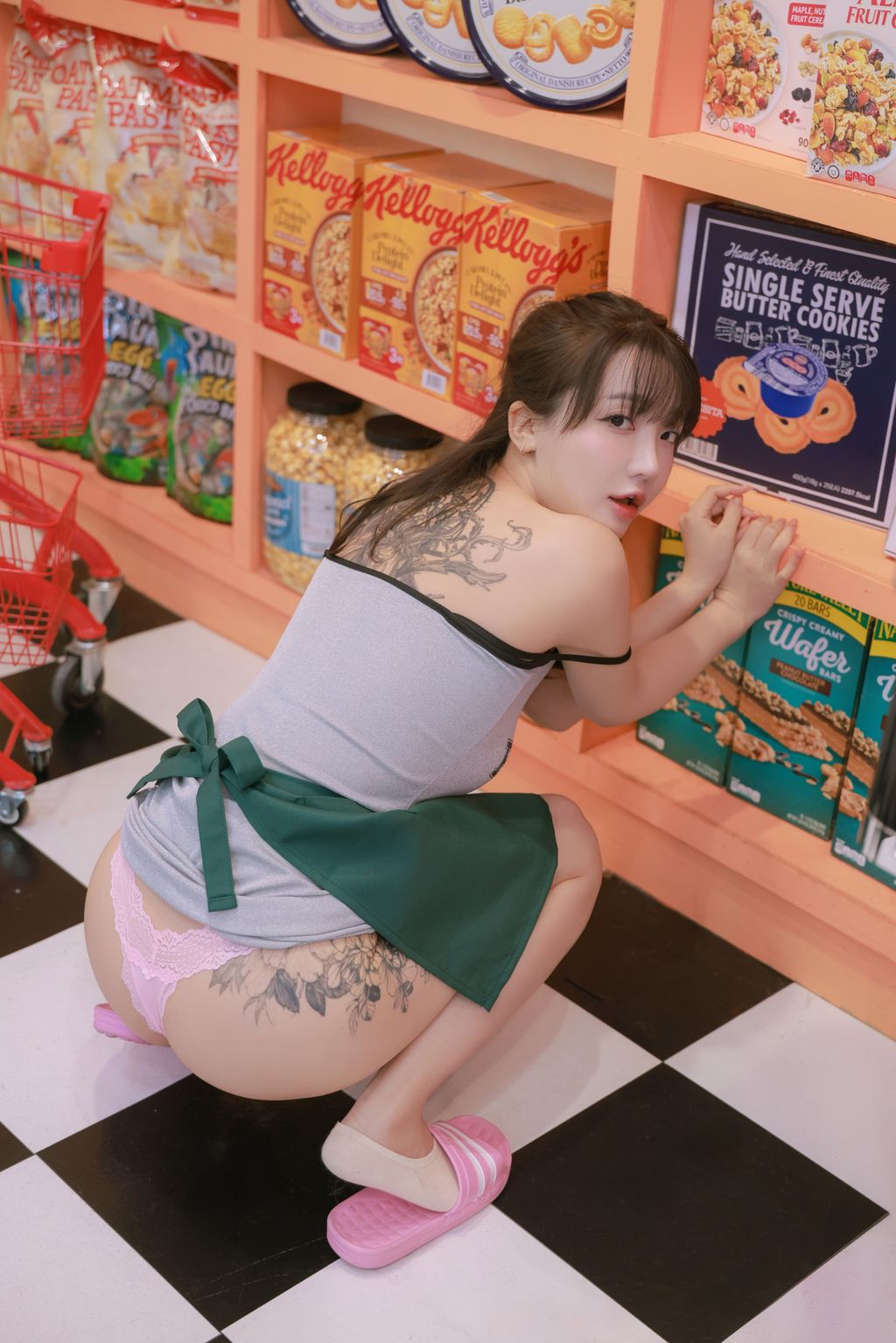 Son Ye-Eun (손예은): Night Shift 58 Son Ye-Eun (손예은): Night Shift