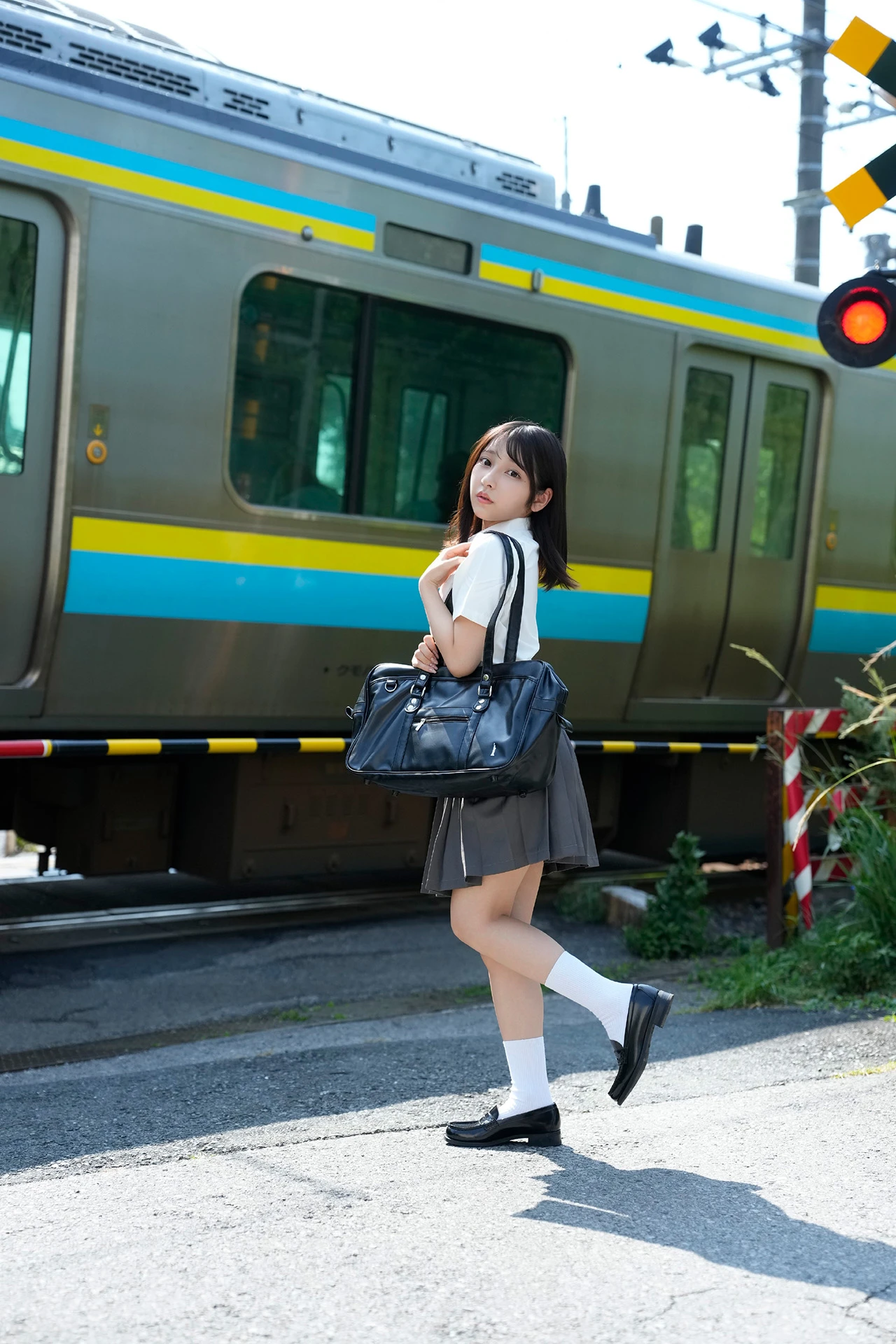 Toumi 十味, デジタル写真集 「ゼロイチ学園 シーズン２」