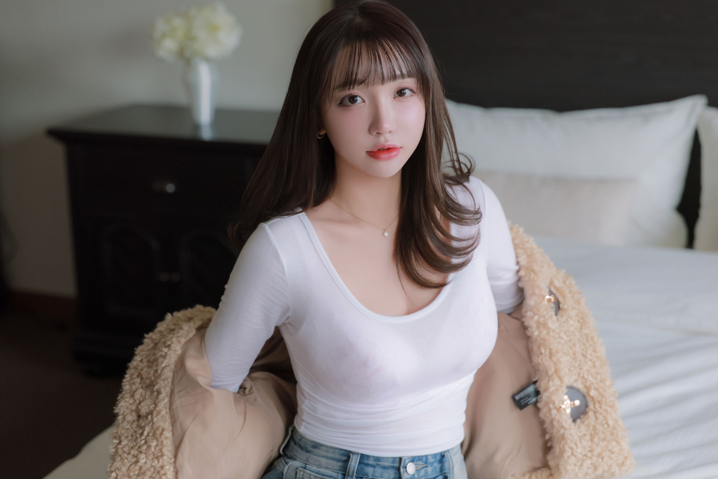 Son Ye-Eun (손예은): 2025 X-Mas Offline 72 Son Ye-Eun (손예은): 2025 X-Mas Offline