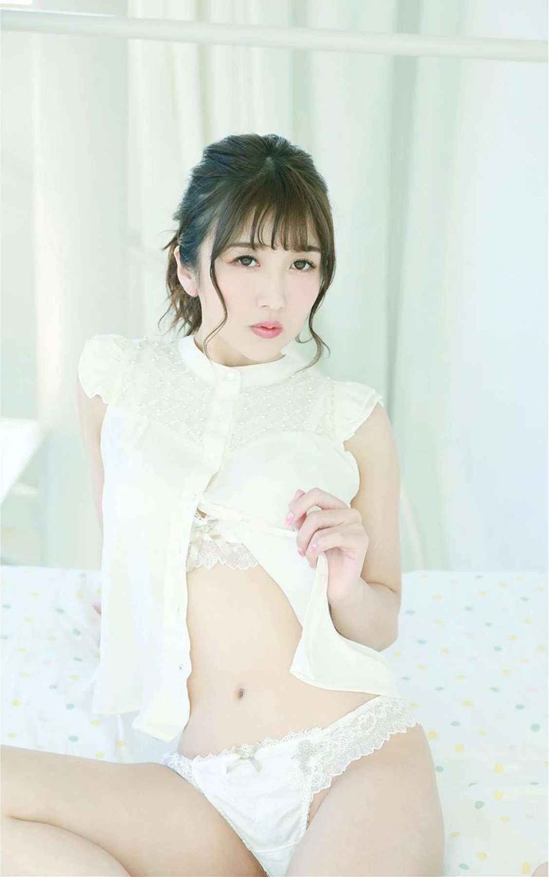 Hibiki Otsuki 大槻ひびき, 写真集 「おやすみフィクション」 15 Hibiki Otsuki 大槻ひびき, 写真集 「おやすみフィクション」