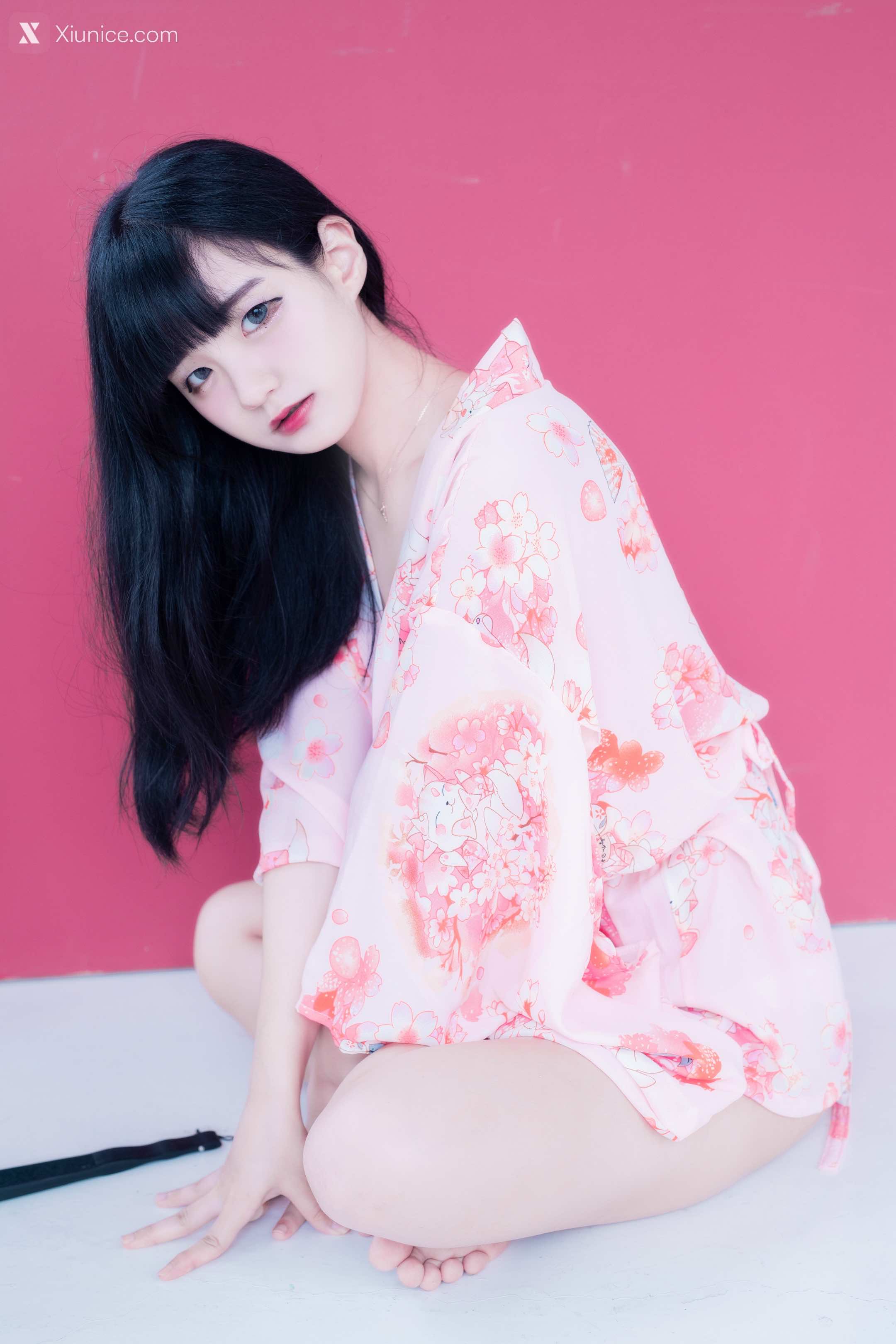 BLUECAKE Jeong Jenny (정제니) – WHITE 4K