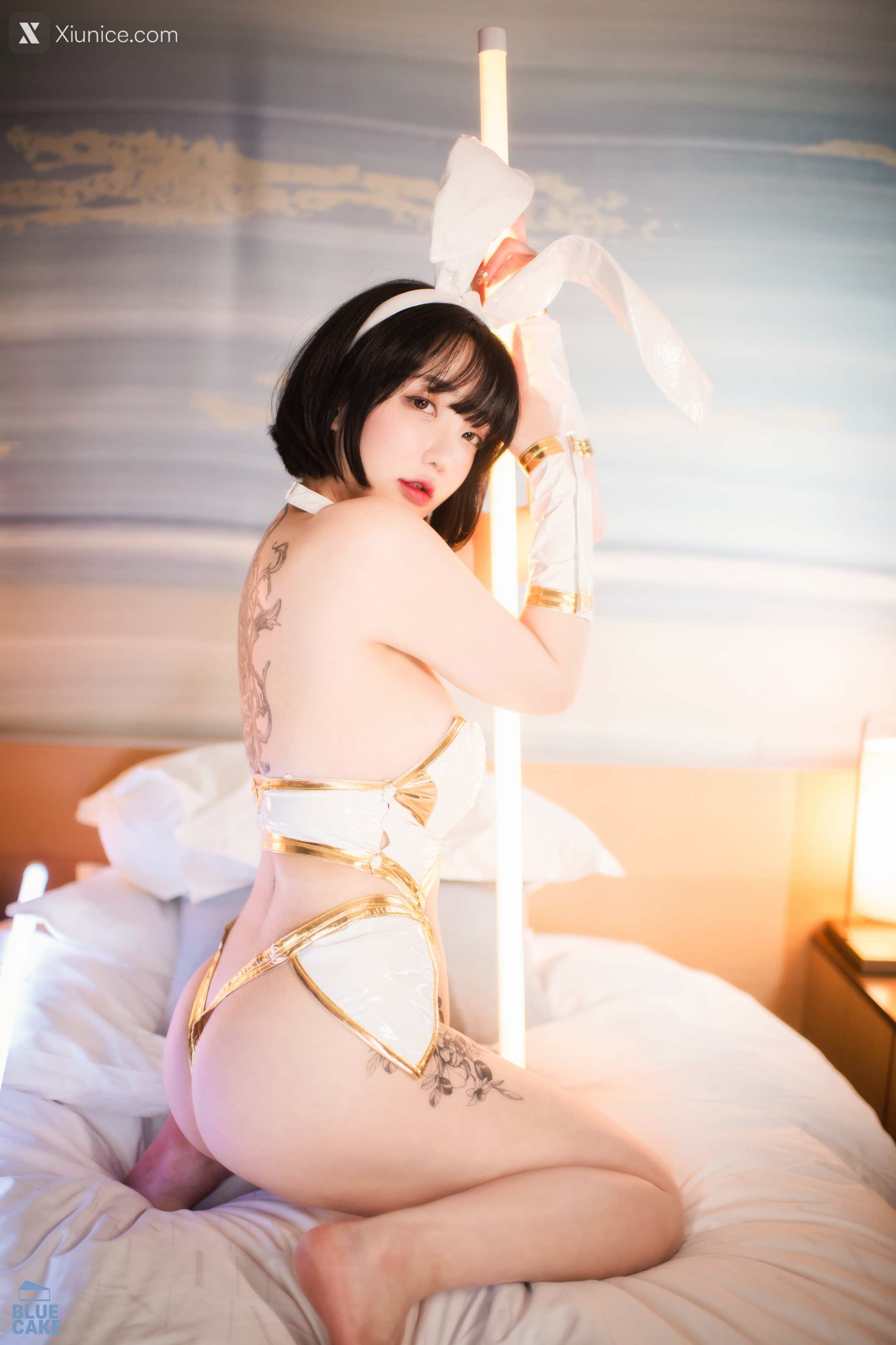 BLUECAKE Son Ye-Eun (손예은) – BunnyLuXXX 4K