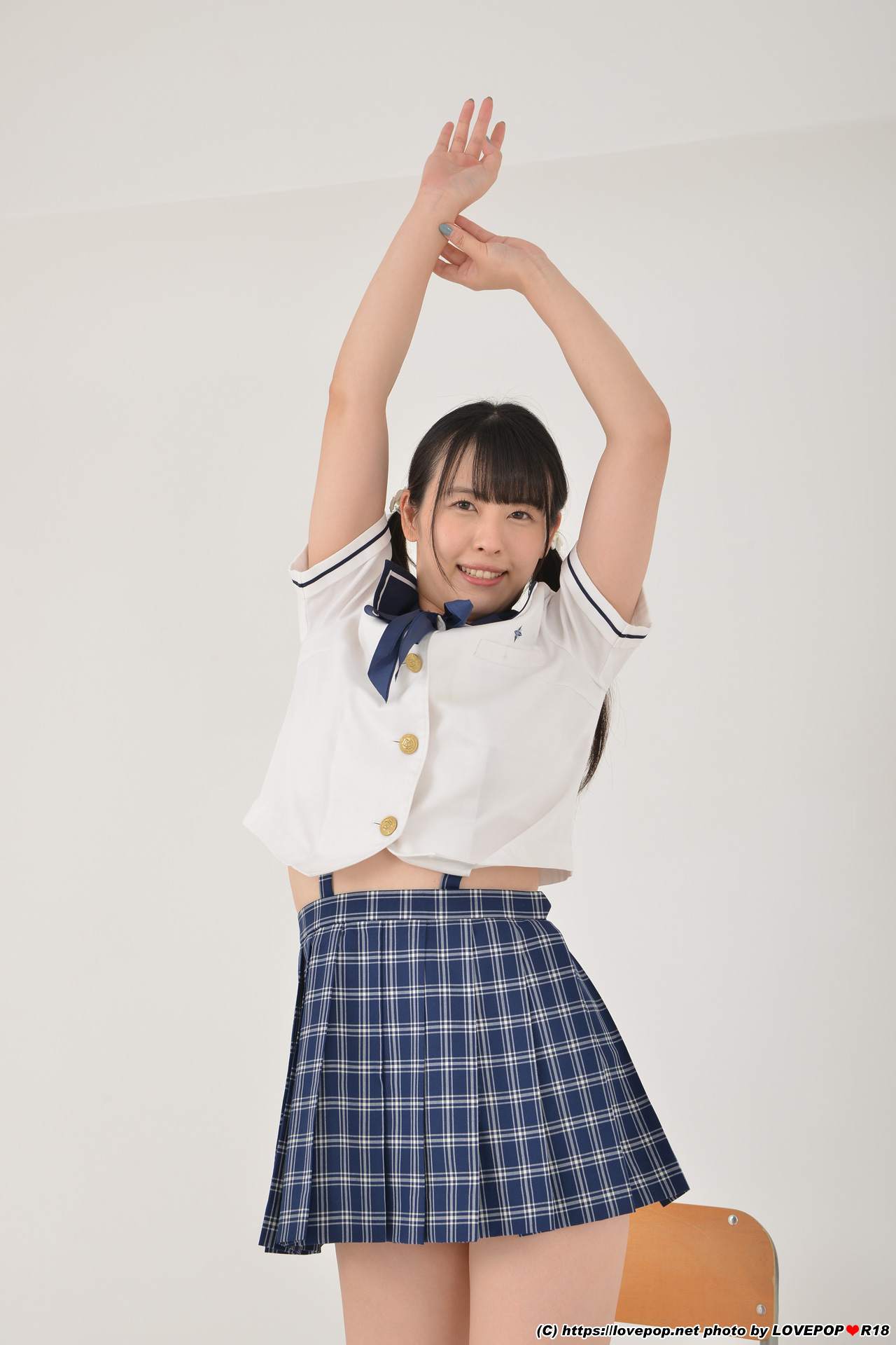 [Lovepop] Akari Aizawa 愛沢あかり - No.L-0697 Photoset #003 School Uniform (Sailor)
