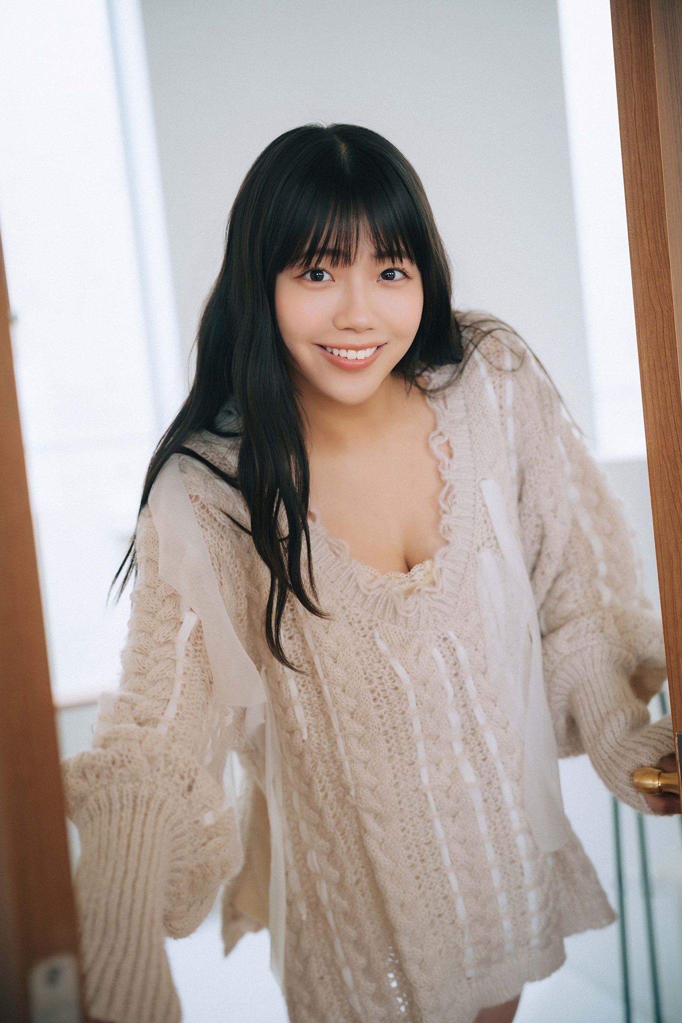 [Photobook] STU48 工藤理子「LOOK ME！！」【ヤングチャンピオンデジグラ】