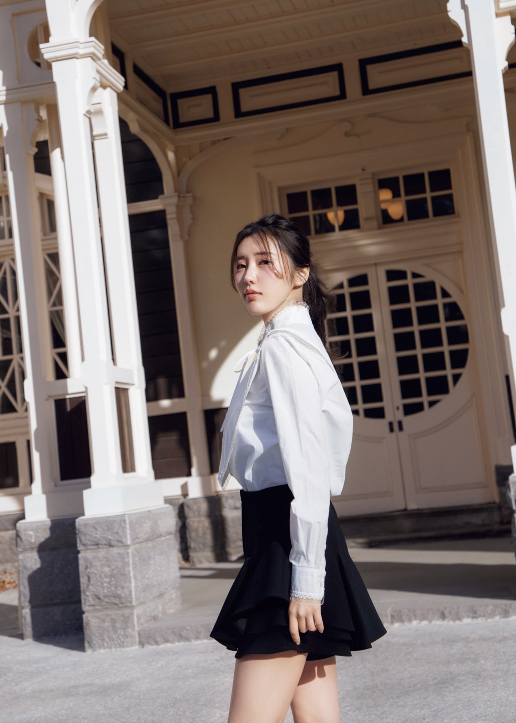 [Photobook] 志崎樺音1st写真集 unplugged