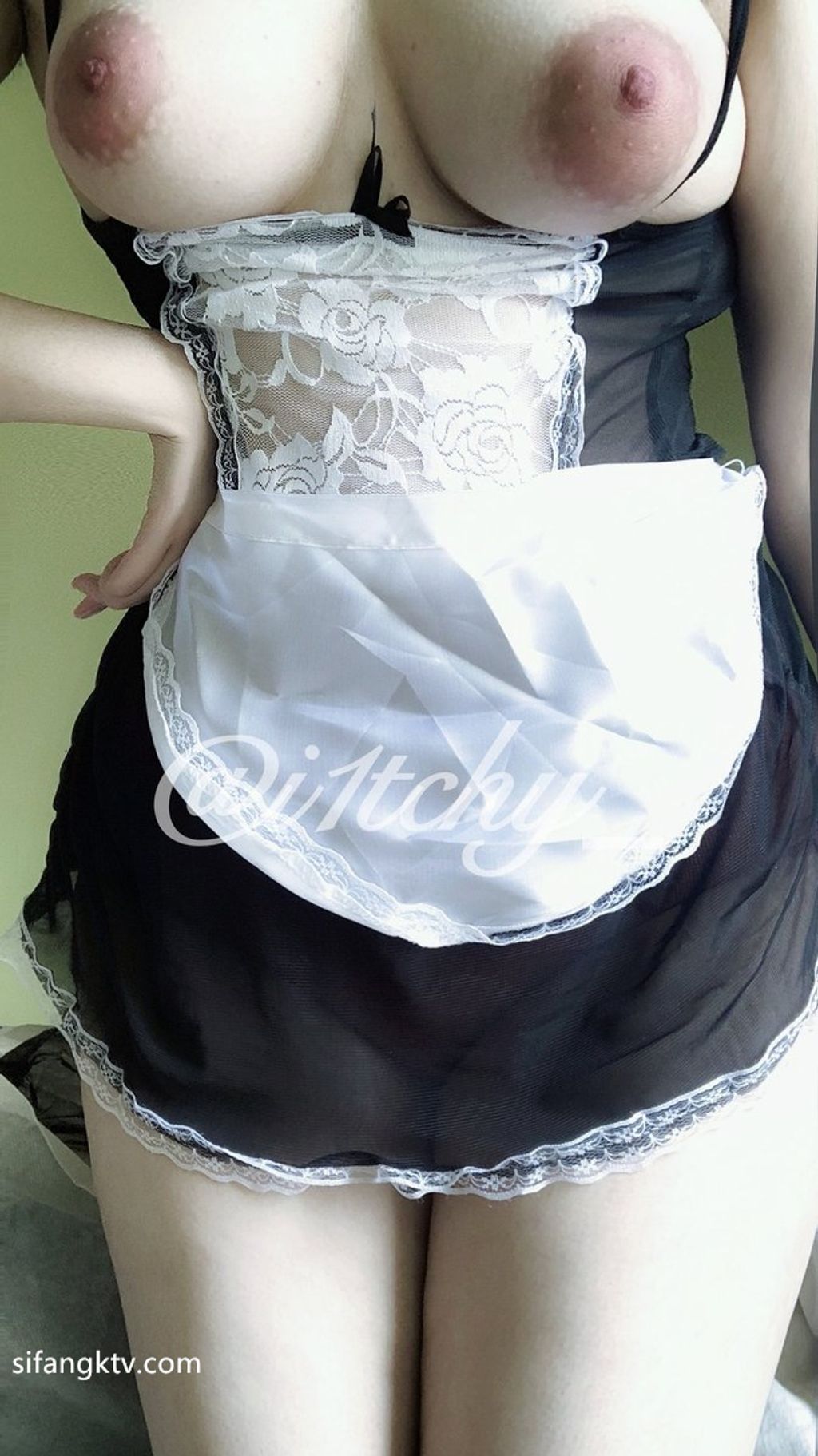 [OtherXXX] itchy： 巨乳蜂腰肥臀 魔鬼身材 私拍福利