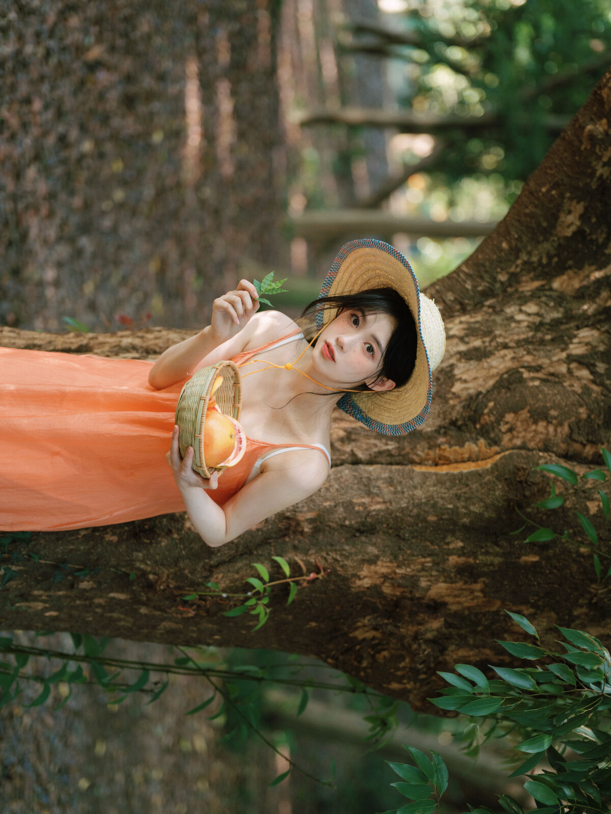 YiTuYu艺图语 Vol.10245 Kang Yu Qian Niki