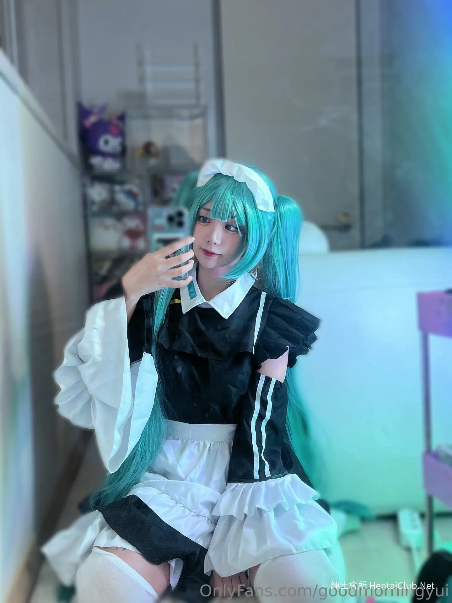 YunaSkye Maid Miku 4 YunaSkye Maid Miku