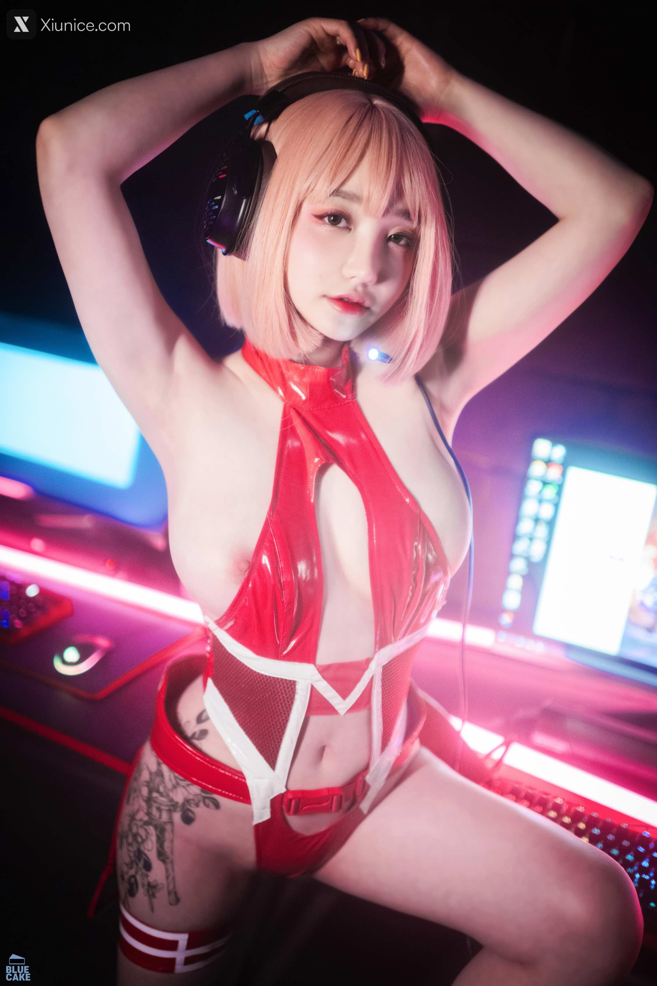 BLUECAKE Son Ye-Eun (손예은) – Code 002 Mini 4K