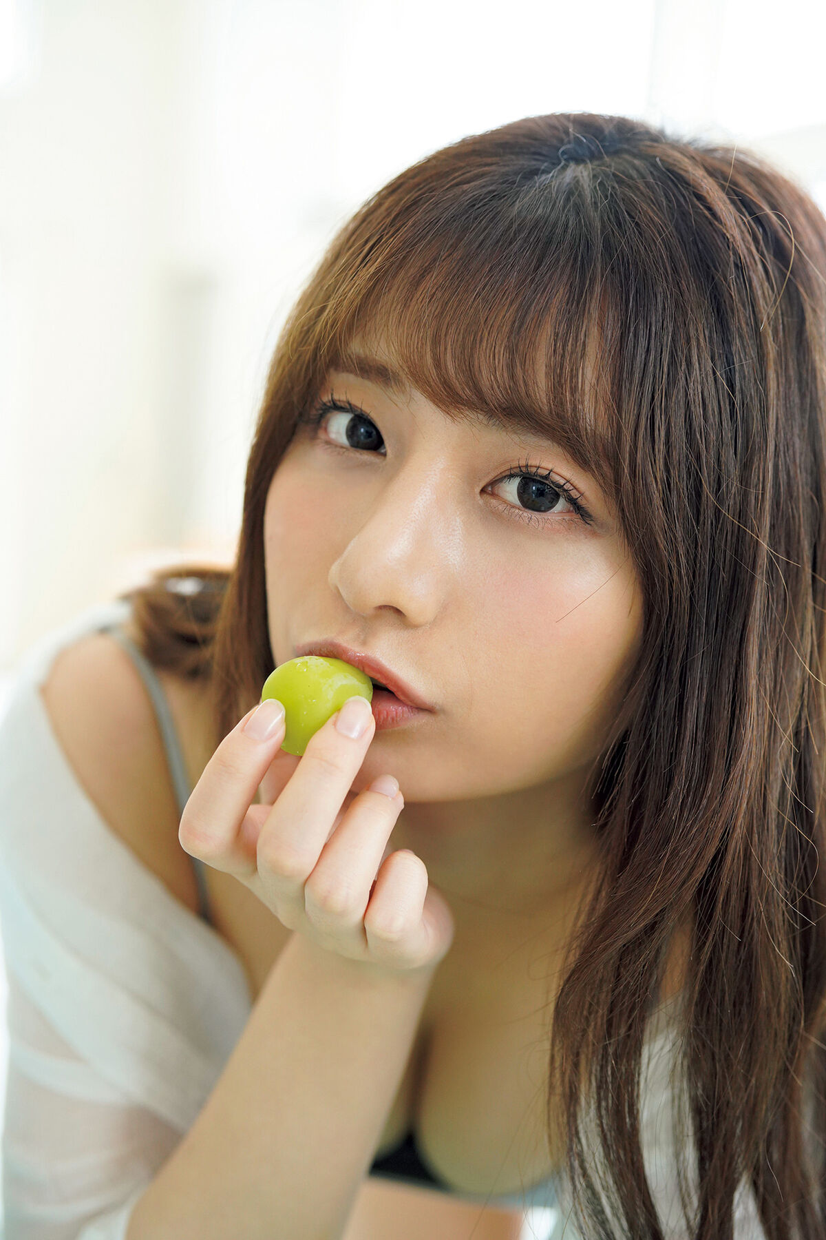 Yuka Suzuki 鈴木優香 - FLASHデジタル写真集 スキャンダルFカップ Vol.2