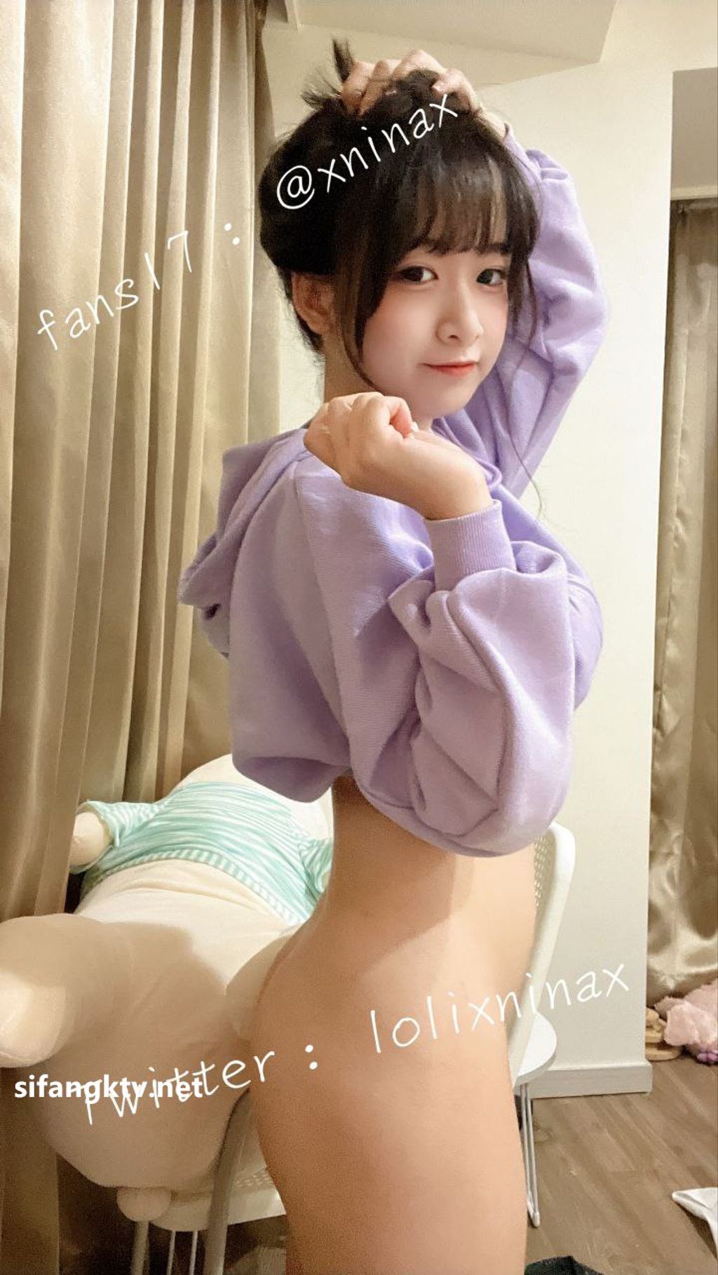 lolixnixax(小只马妮娜): 超级可爱的双马尾福利姬 #01 239 lolixnixax(小只马妮娜): 超级可爱的双马尾福利姬 #01