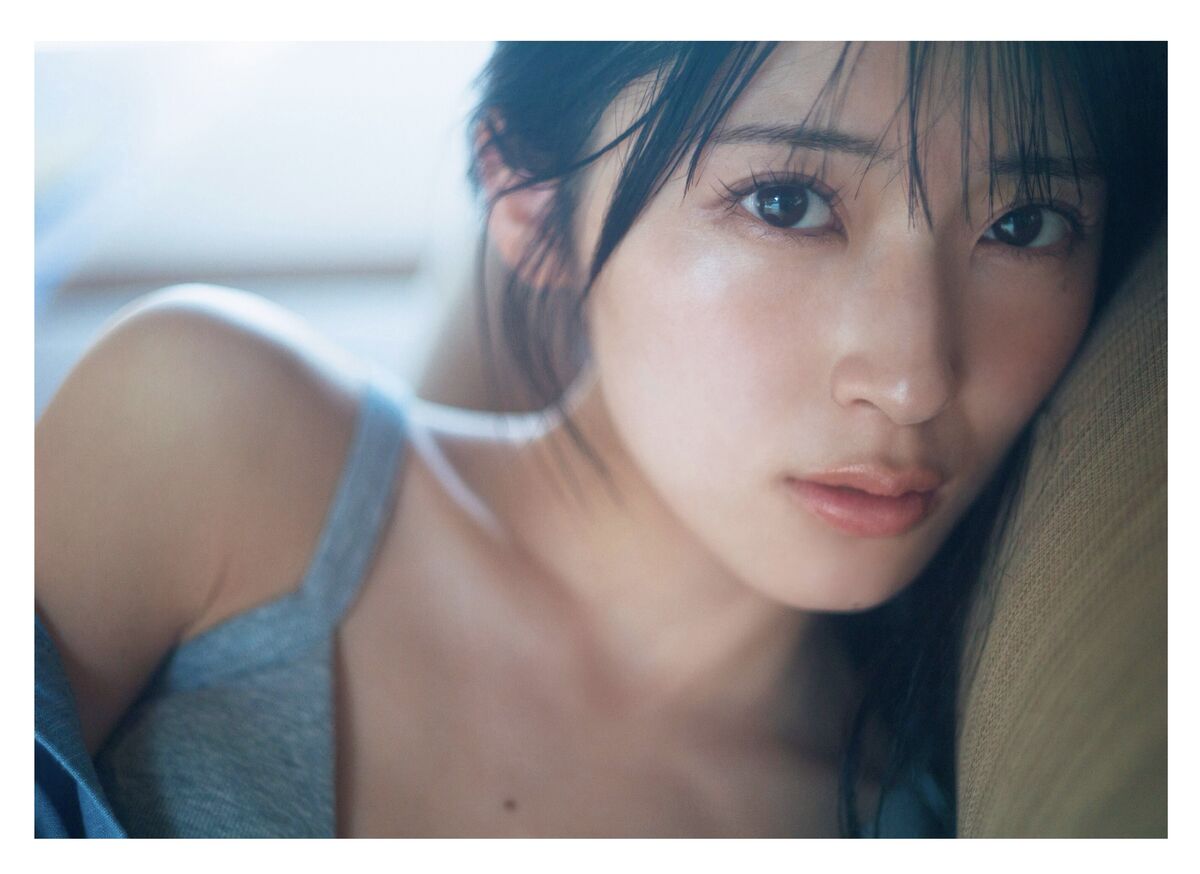 Airi Sato 佐藤綺星 - 1st写真集 天使の反射角度 Part02