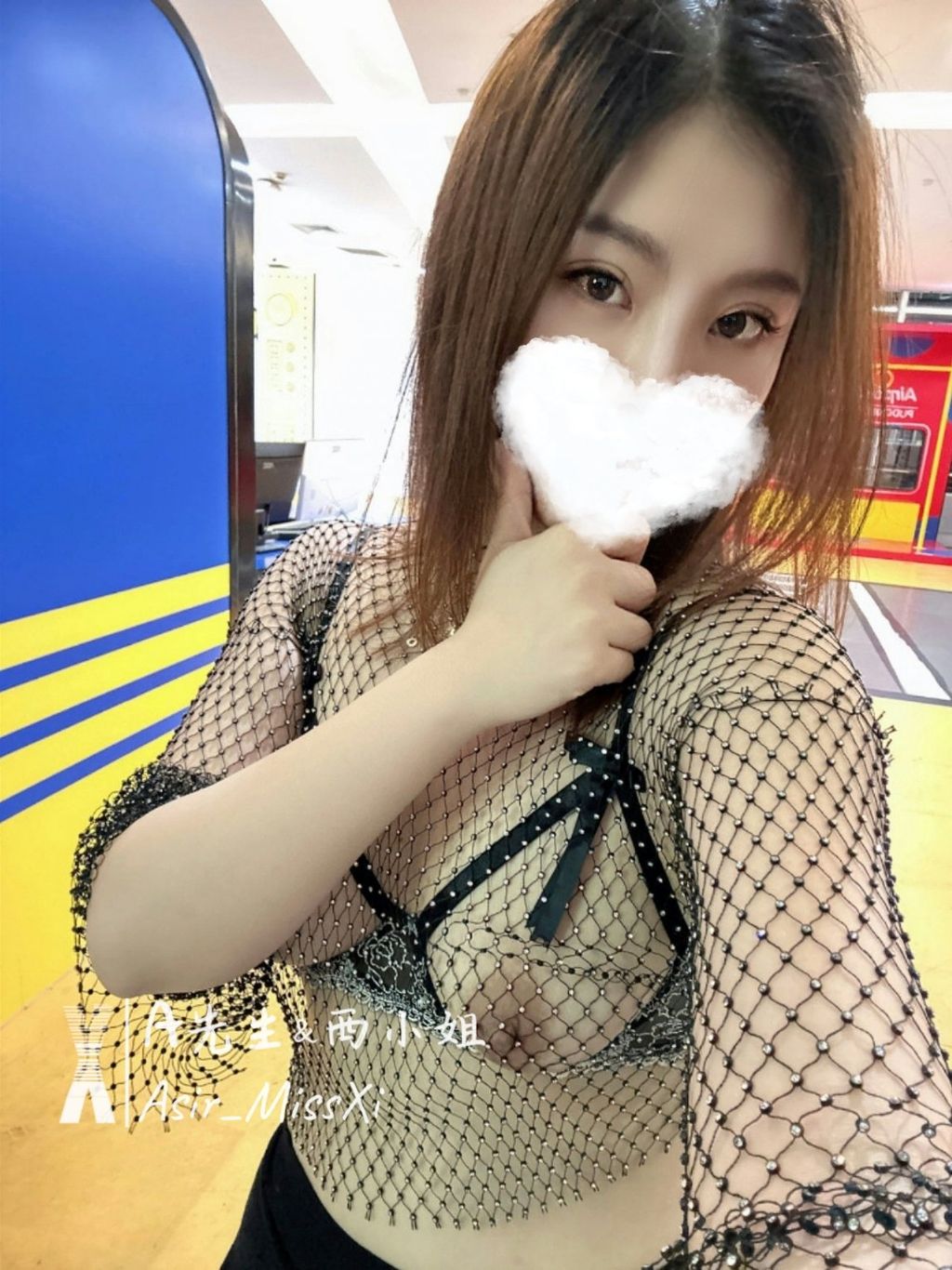 [OtherXXX] A先生西小姐： 淫妻调教 人前露出私拍福利