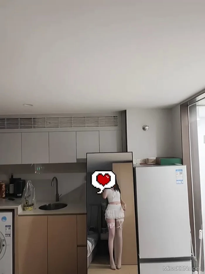 李安菲： 顶级泄密 2026.01.29 轻松拿下拜金小姐姐