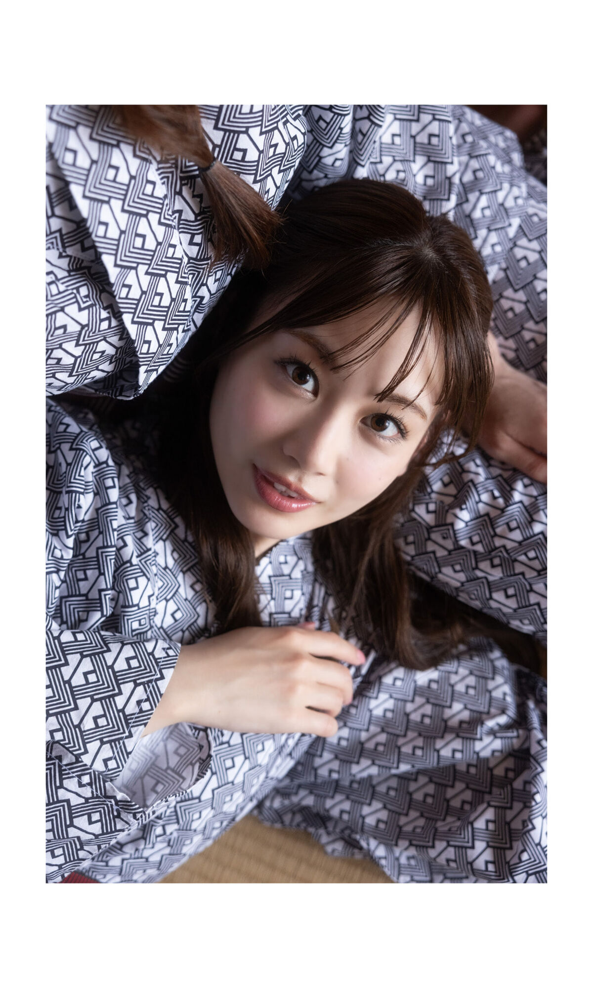 Kasumi Hasegawa 長谷川かすみ and Yui Ito 伊藤優衣 and Yuki Mizuhara 水原ゆき - デジタル限定