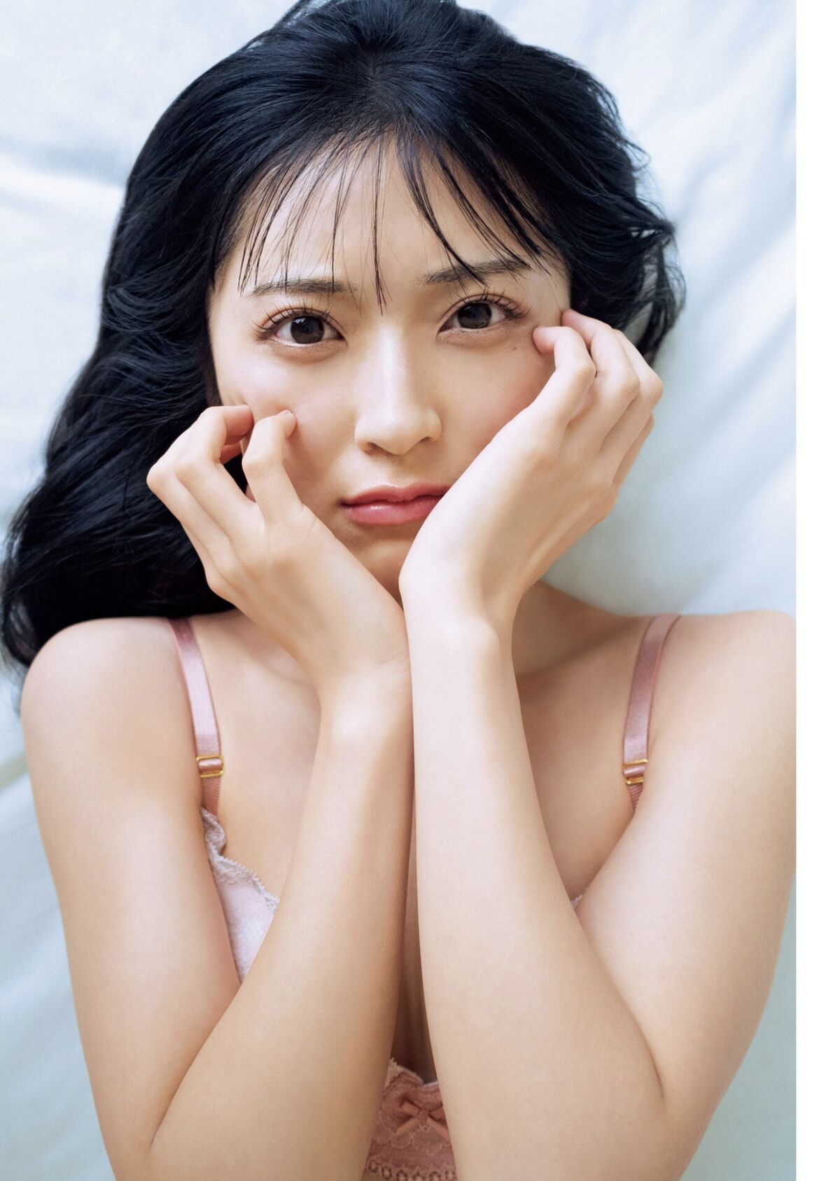 Airi Sato 佐藤綺星 - 1st写真集 天使の反射角度 Part01