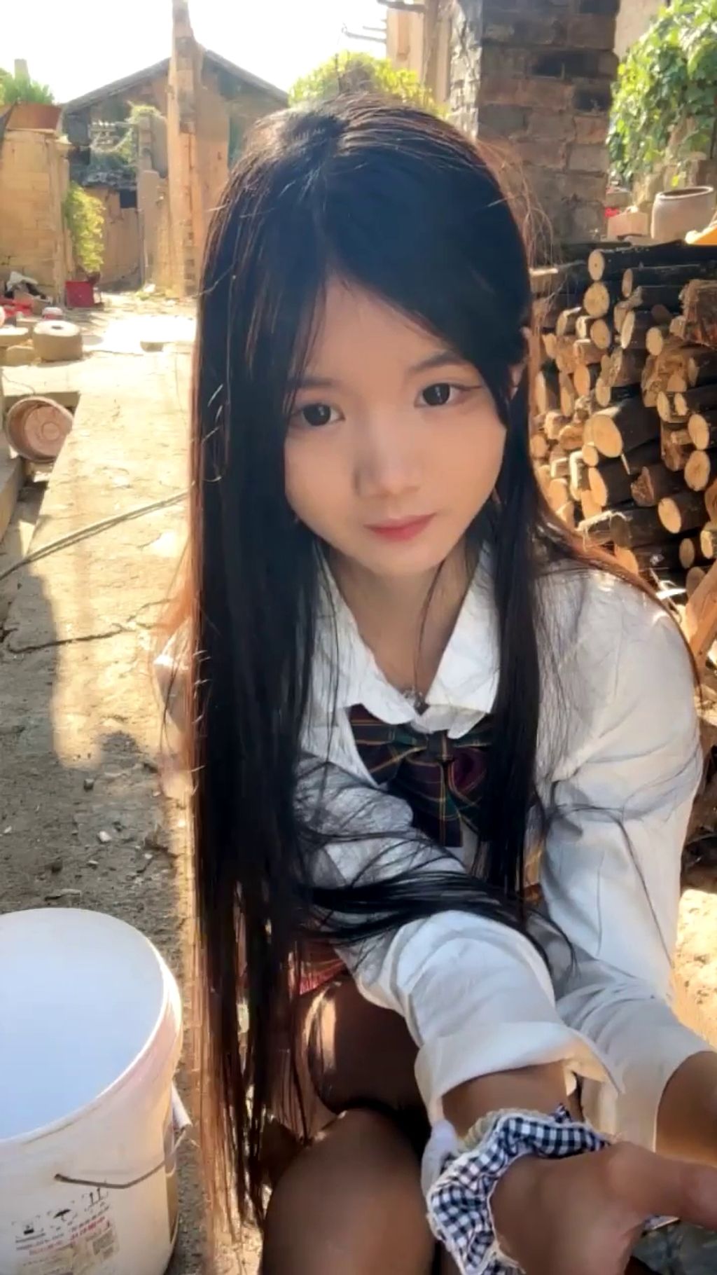 水嫩宝宝: 农村07年美少女 户外跳蛋 勾搭隔壁油腻大叔 44 水嫩宝宝: 农村07年美少女 户外跳蛋 勾搭隔壁油腻大叔