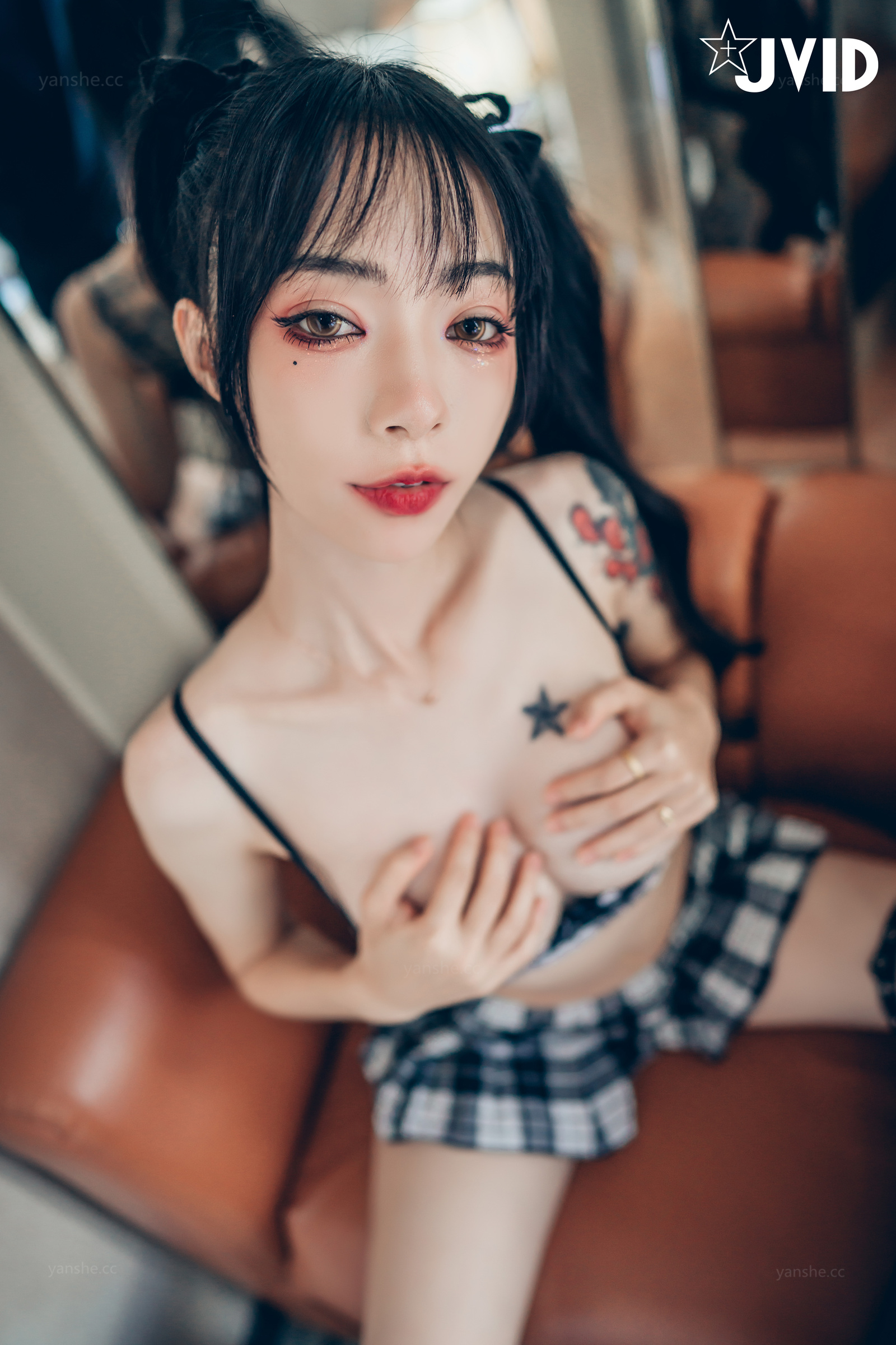 [JVID] 飄飄哥 – 色色妄想系列 校花也是大姐頭