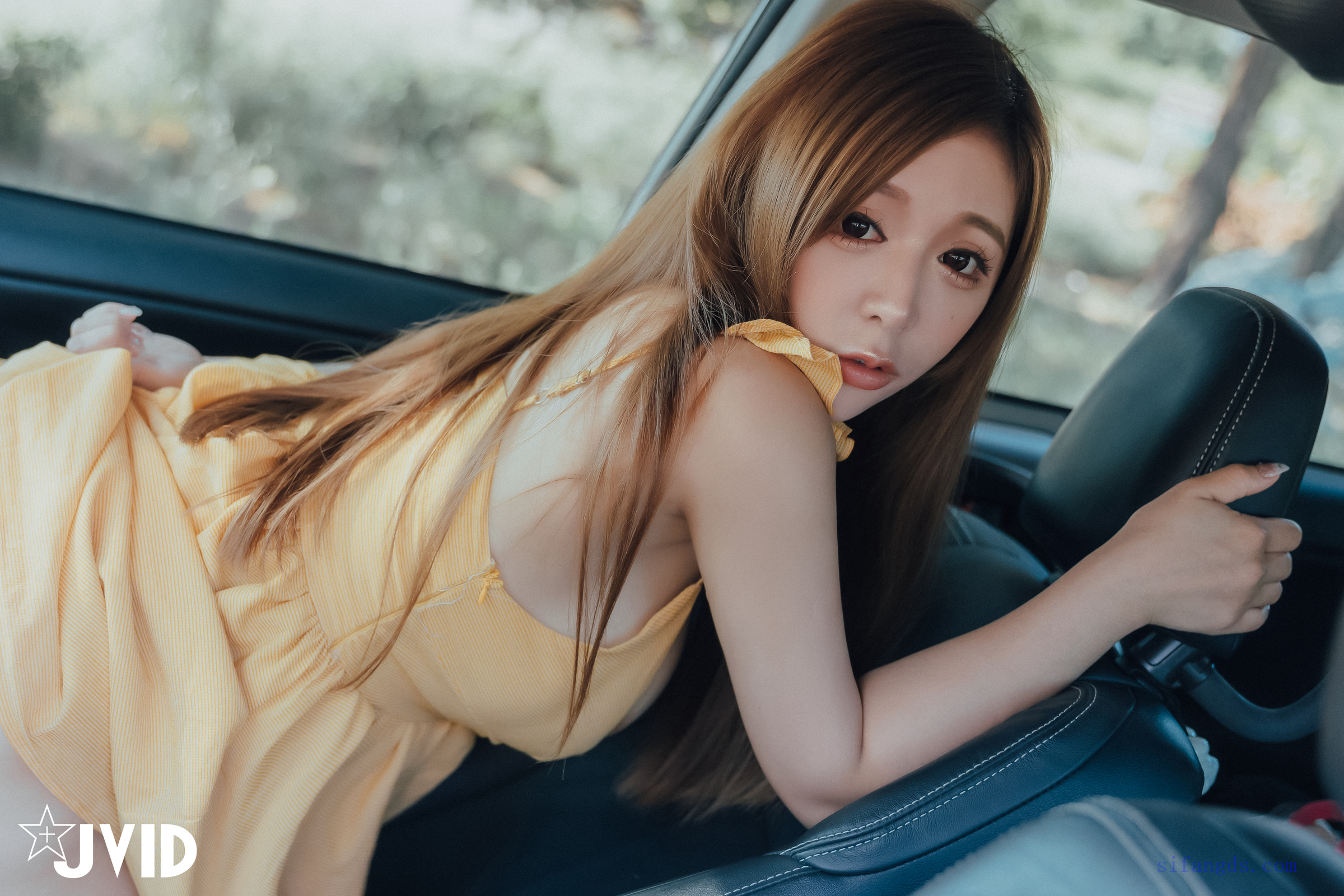 [JVID] 本壘奈 – 我與本壘奈在車內劇烈搖晃體驗極致快感!!!!!