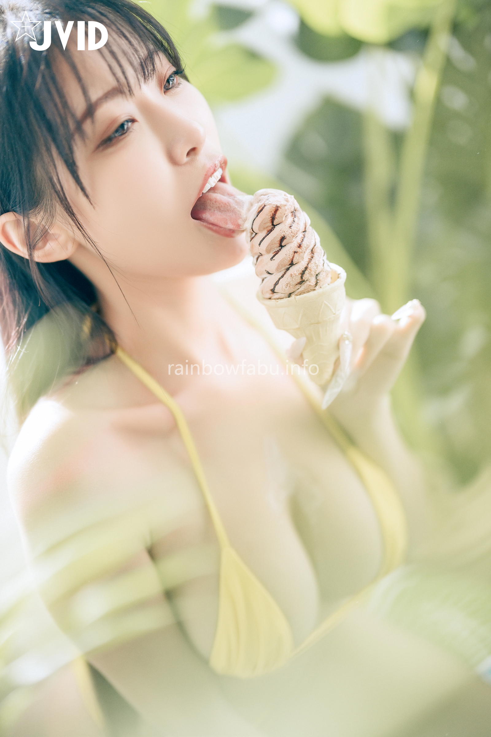 [JVID] WenHsin 玟妡 – 濕身陽台戲水夏日多巴胺😳超小片比基尼🔥羊入虎口不吃對不起自己😈