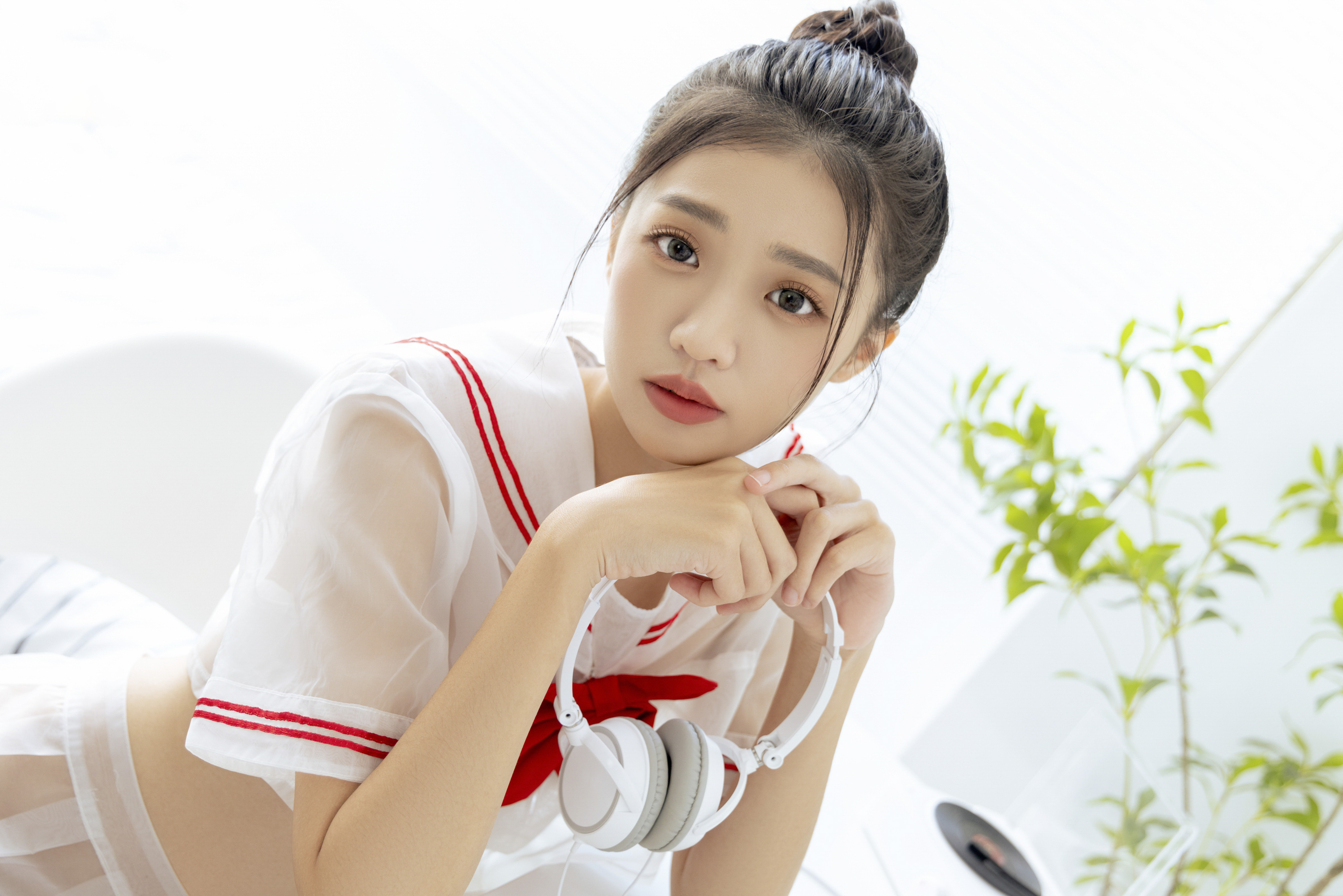 [JVID] 妍妍 Angel – 电竞少女-超可愛微乳美少女-第一次的性感開發