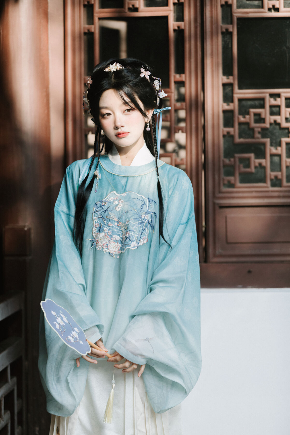 YiTuYu艺图语 Vol.10429 Ao Te You Dian Man