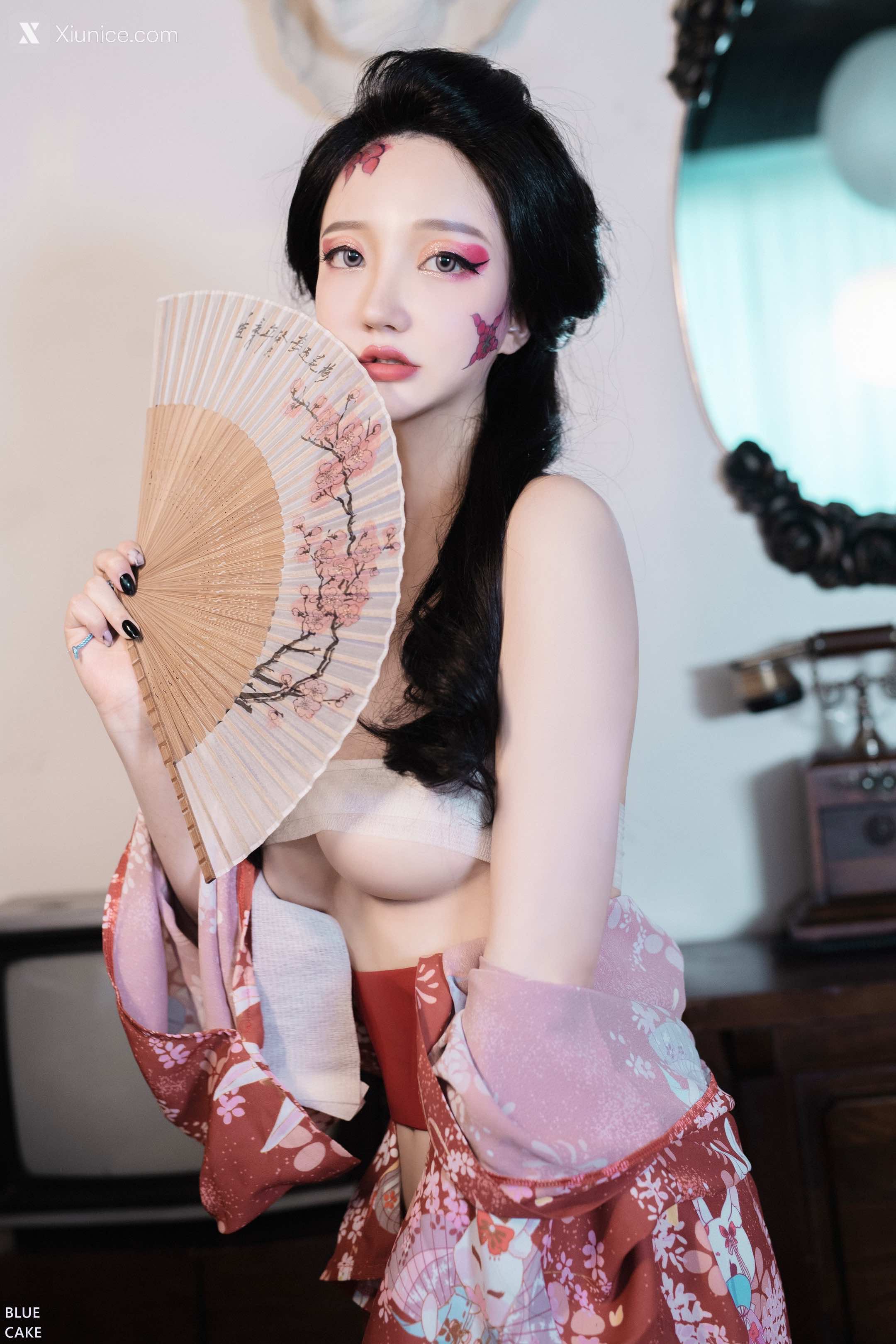 BLUECAKE Son Ye-Eun (손예은) – RED ONI 4K