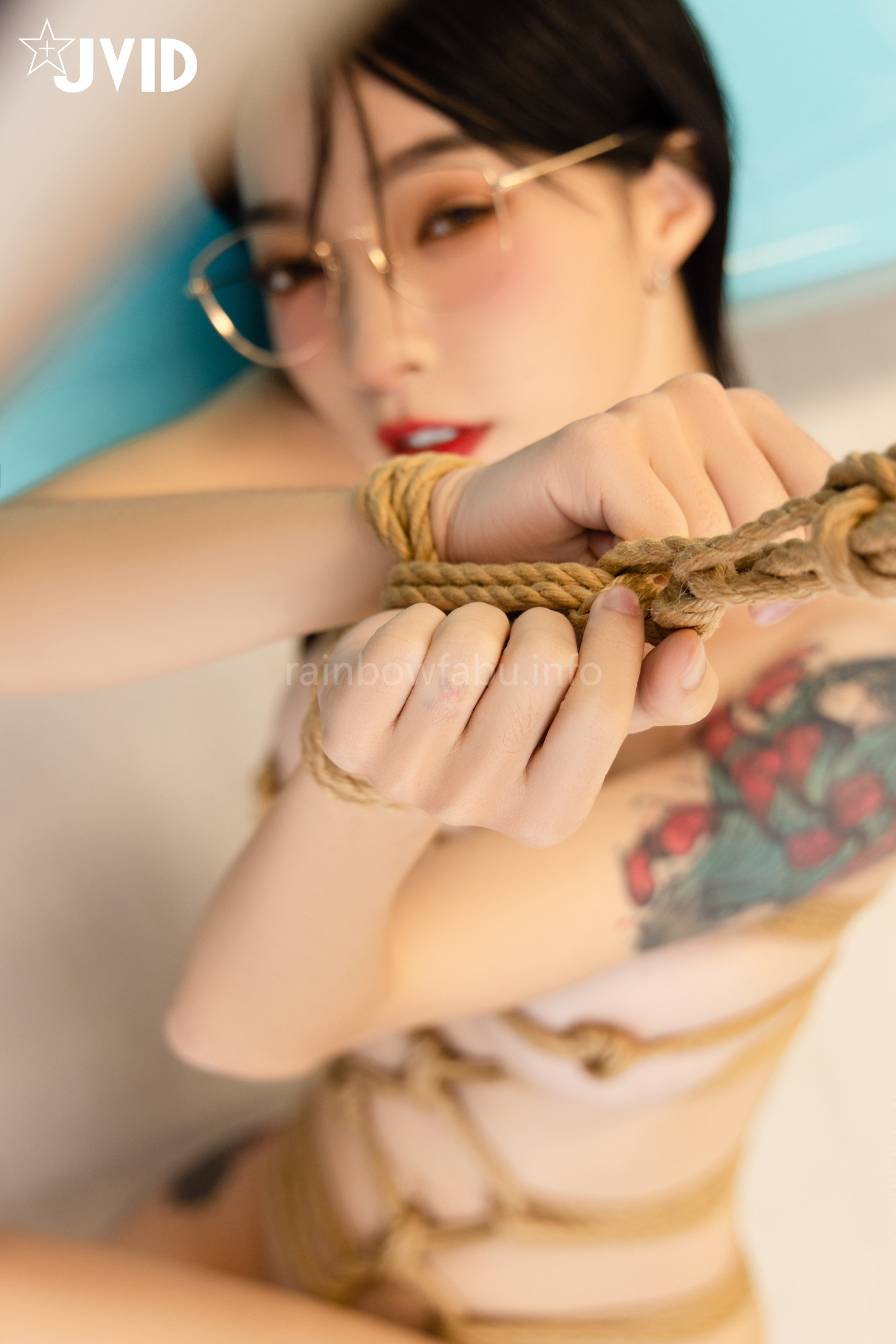 [JVID] 飄飄哥 – 超敏感ドM女教師飄飄哥緊縛調教初体験 Teacher thirst for shibari