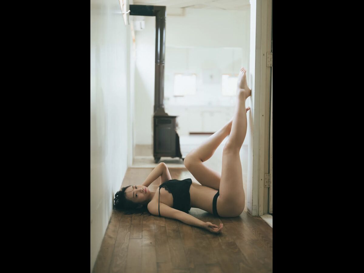 Nanako Aizawa 相沢菜々子 - FRIDAYデジタル写真集 無防備なスーパーBODY Vol.2