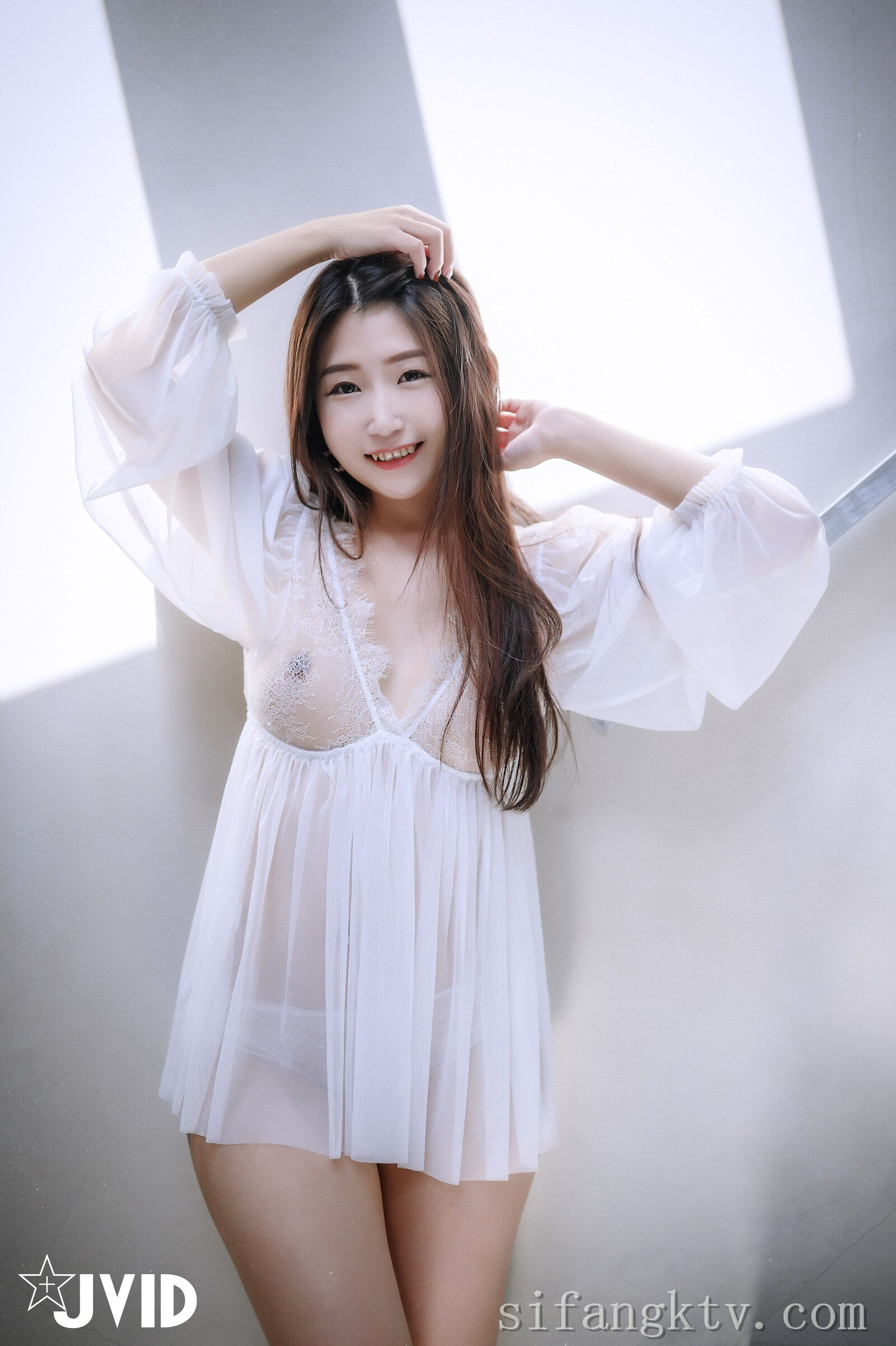 [JVID] 肉包Mini – 用玫瑰成功征服可爱肉包的肉体-热爱