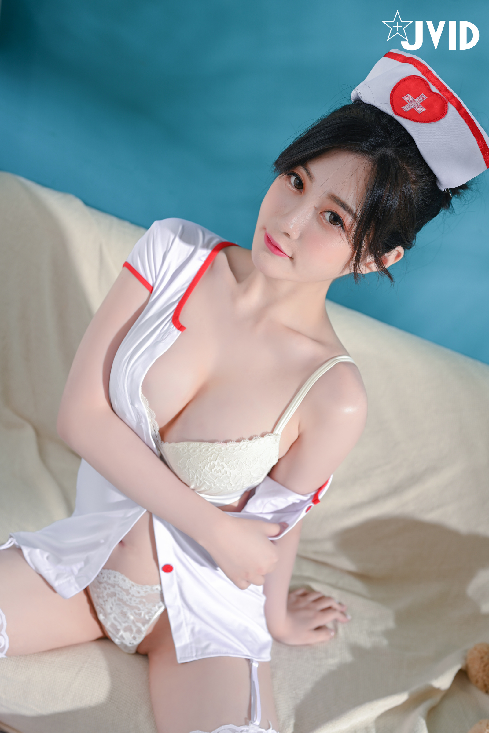 [JVID] 璃奈醬 – 打完疫苗是不是發燒酸痛痛？小護士璃奈醬全心陪伴照顧你!還沒輪到打疫苗超幹？沒關係璃奈醬腳開開給你在神鮑裡注入白色汁液